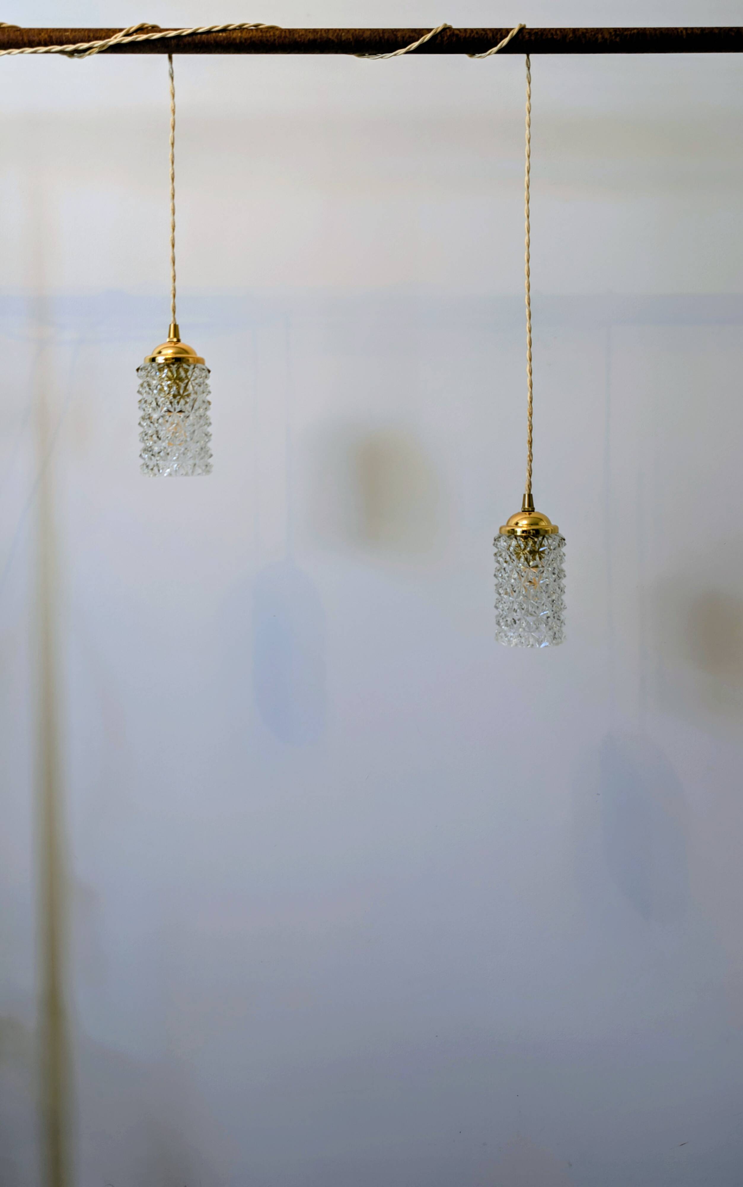 Baladeuse en verre taillé des années 60 - Lumière d'appoint (2 disponibles)