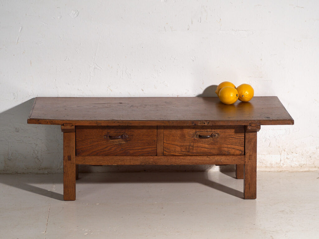 Antique Japanese wooden coffee table – Japan, circa 1920