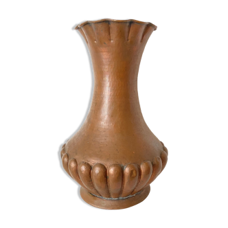 Vase en cuivre