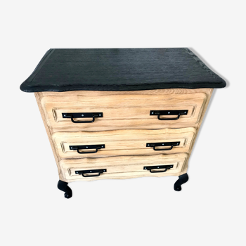 Solid wood chest of drawers