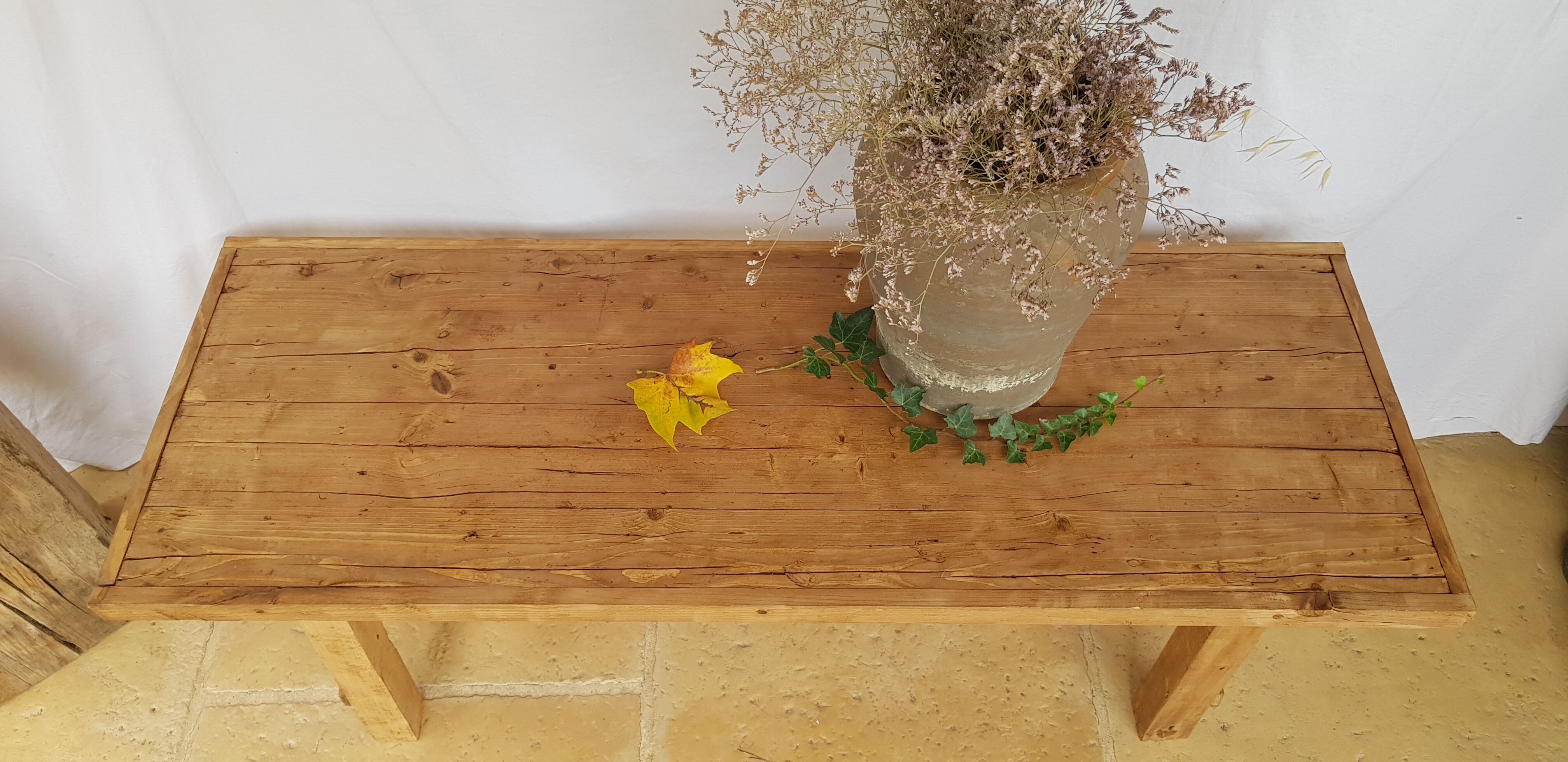 Table basse brutaliste