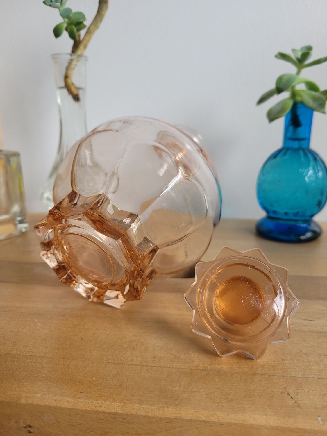 Vacuum glass decanter