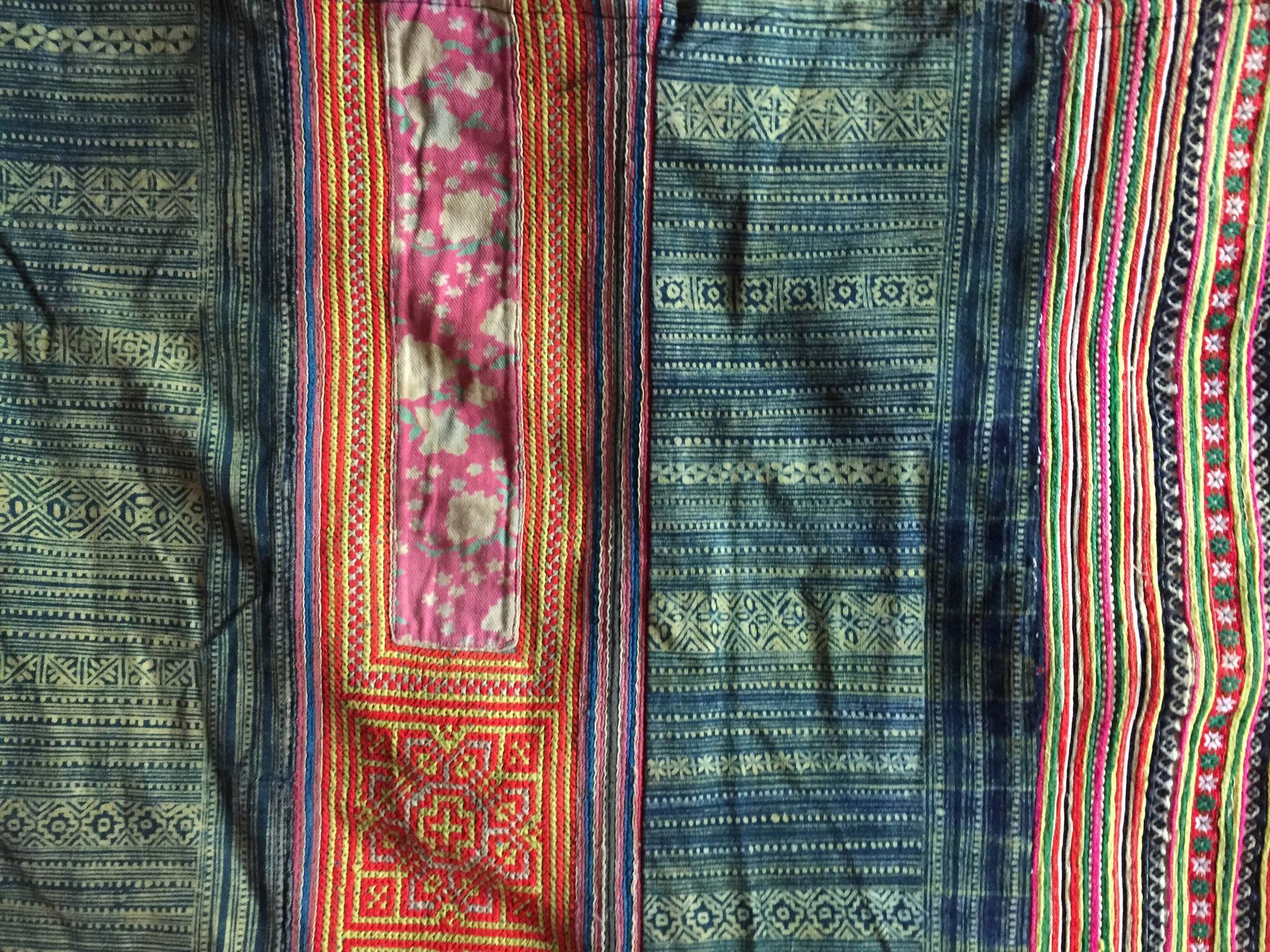 Traditional Indian patchwork bed throw/sofa 140*190