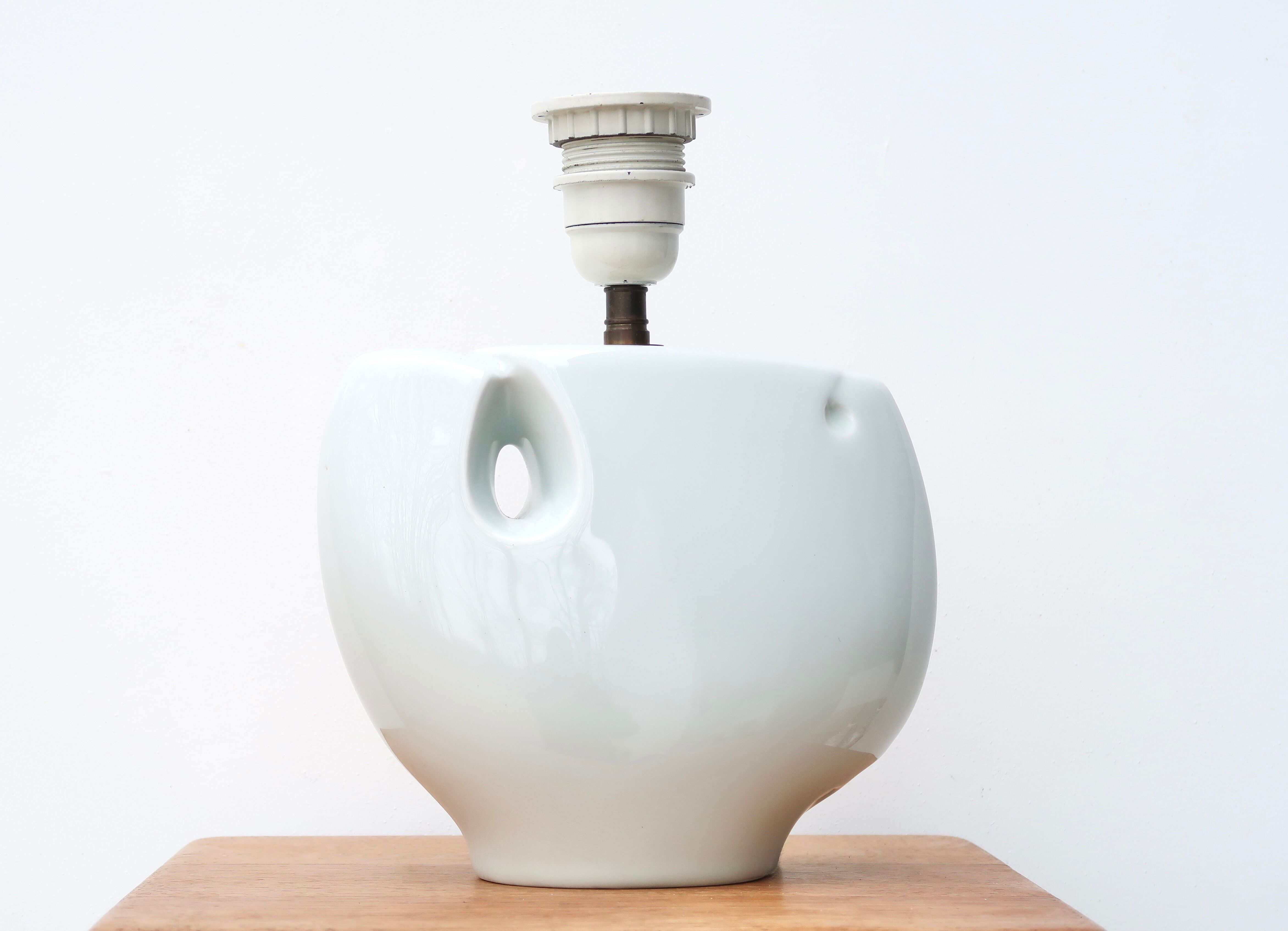 Freeform porcelain lamp from Virebent, 70s