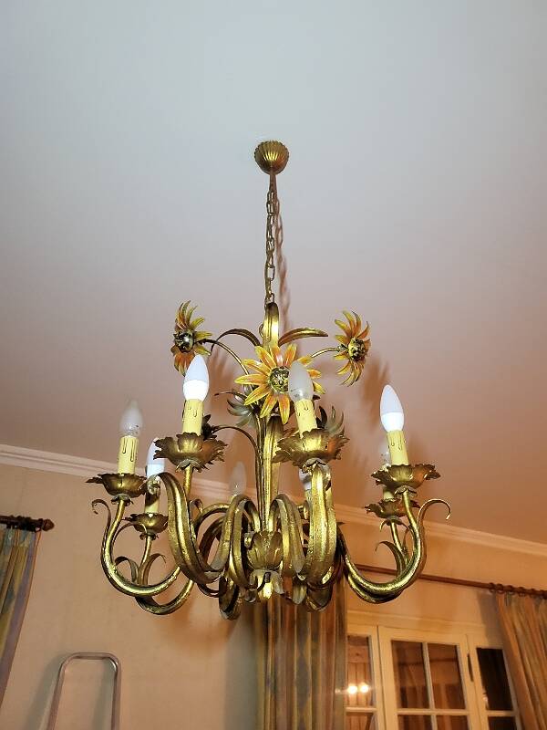 Set of painted metal chandeliers with flower decor