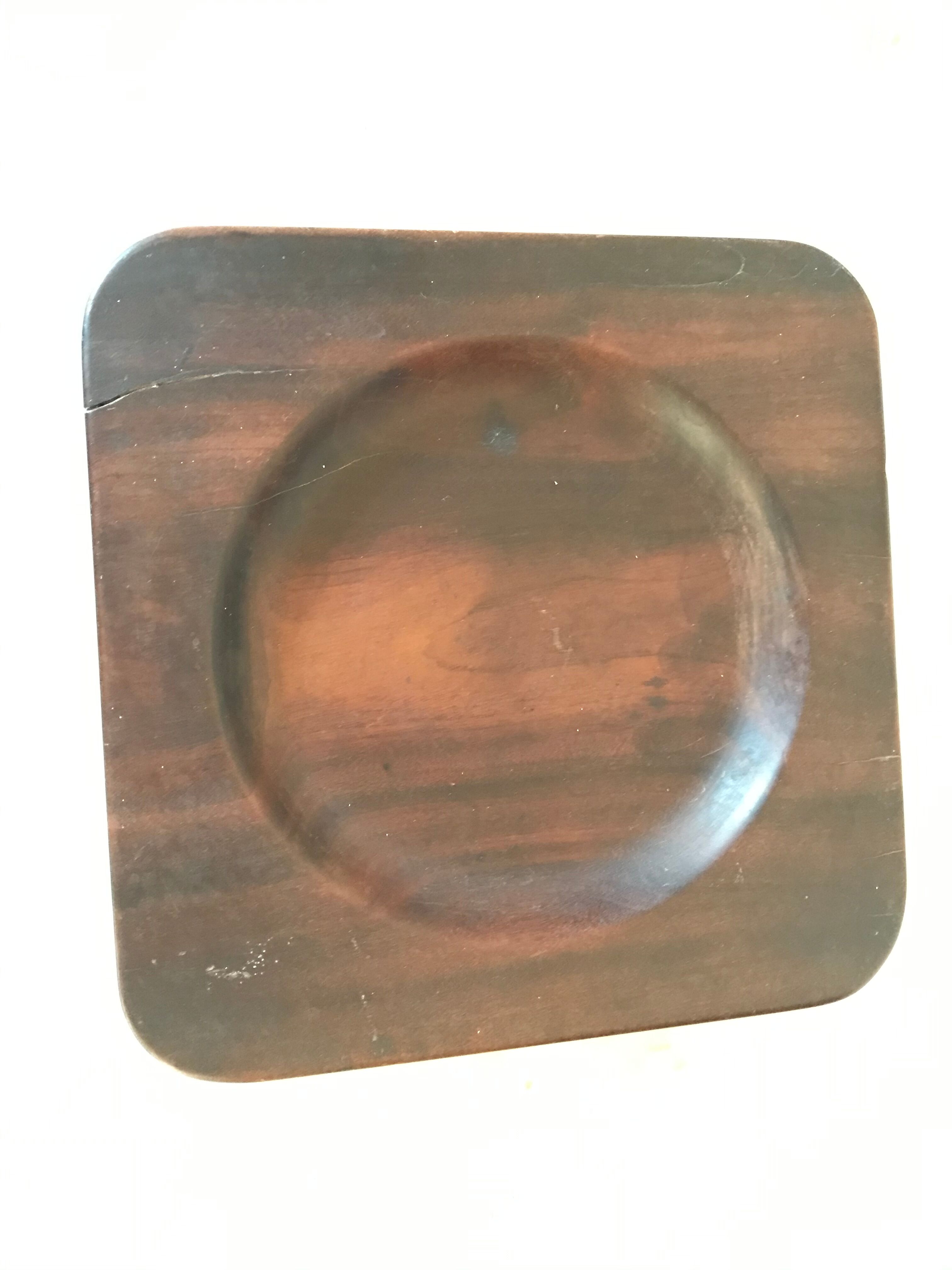 Vintage trinket bowl in solid wood