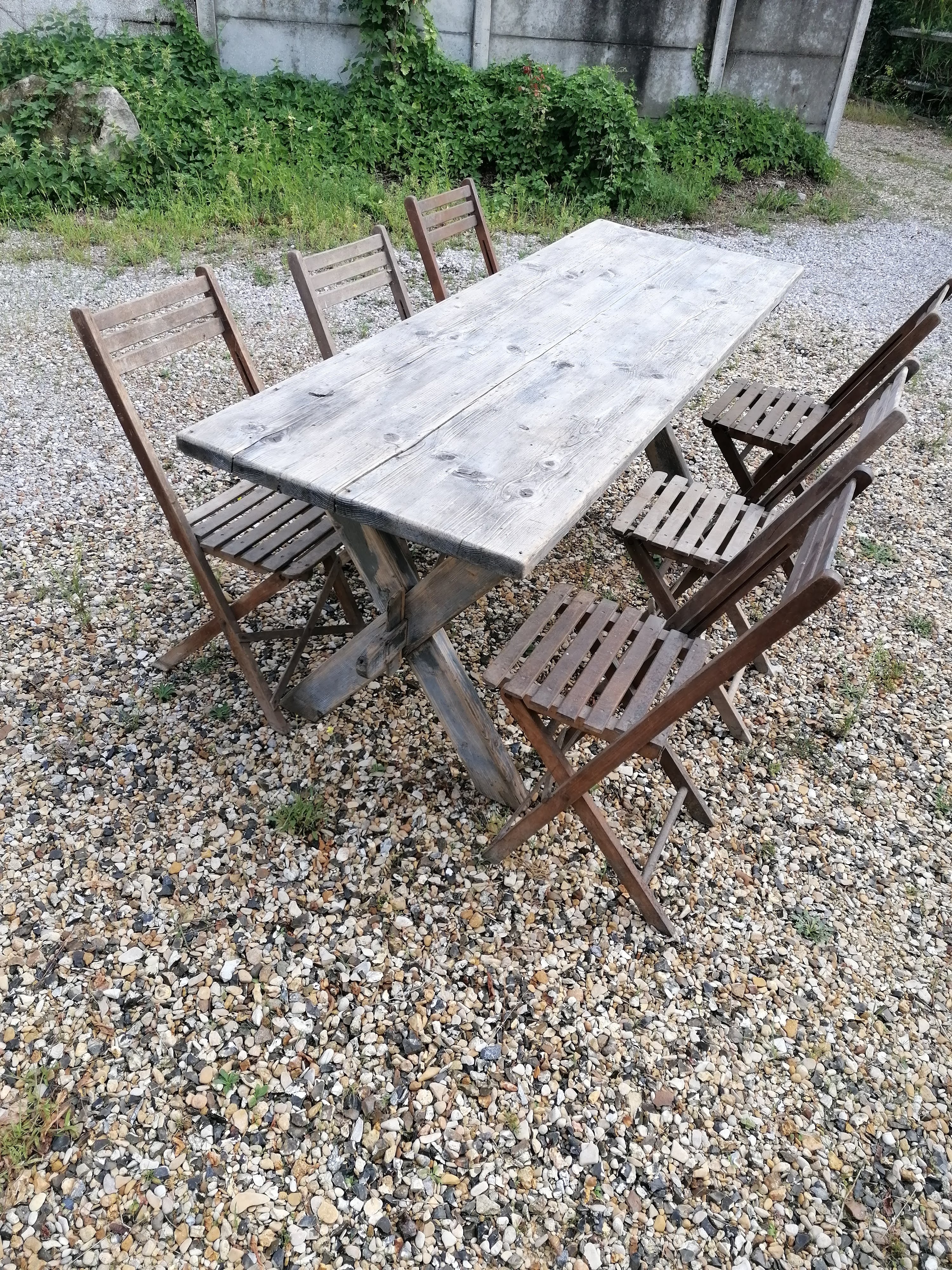 tAble vintage wooden farmhouse 2m, X feet