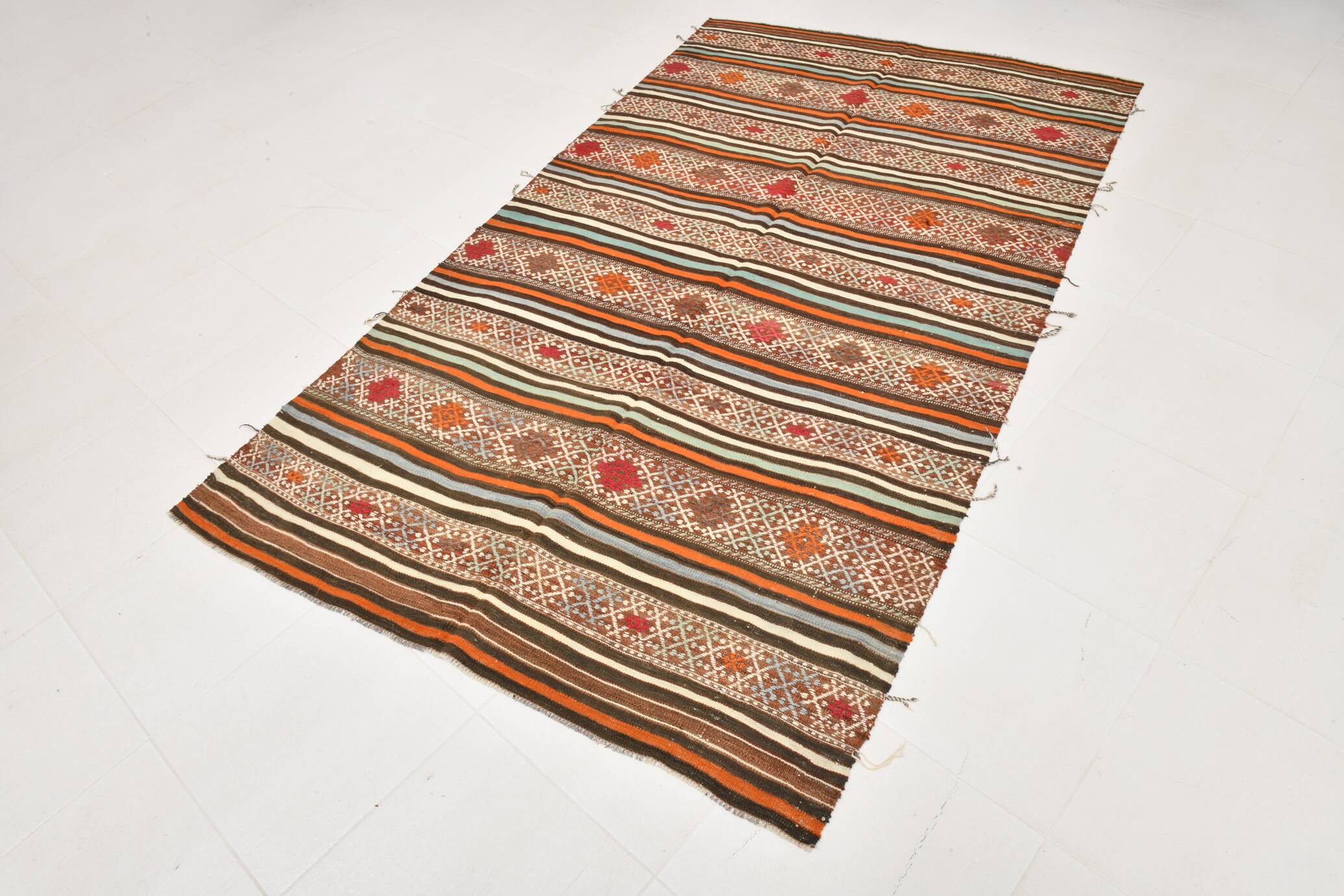 Faded Natural Orientel Kilim Rug, 146x252 Cm