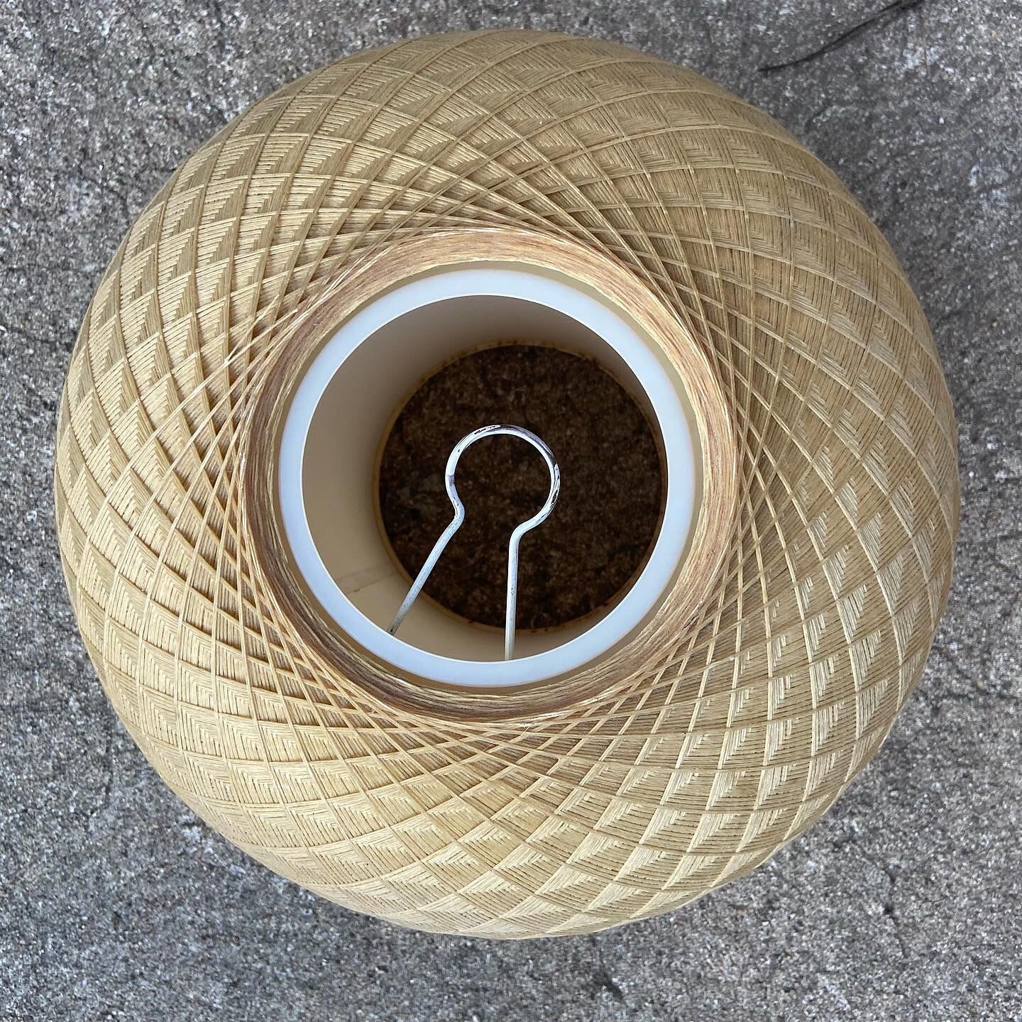 Suspension ball in braided nylon thread and Rhodoid