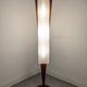 Lampadaire danois en teck et résine nacrée des années 50/60