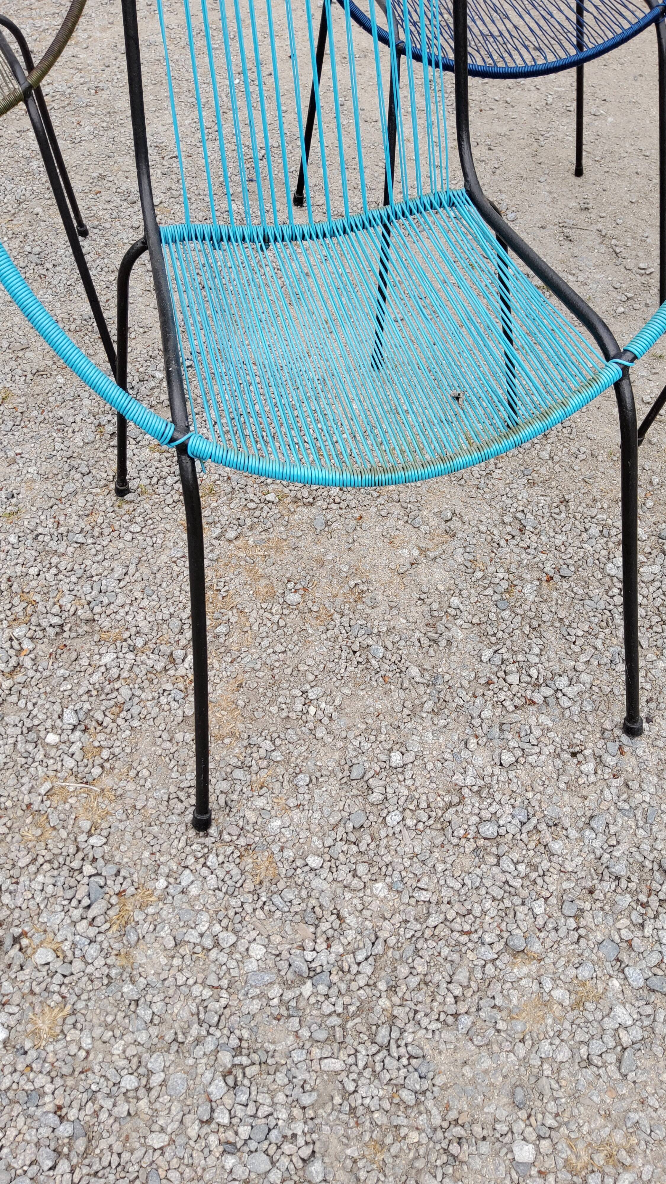 Set of 5 iron and scoubidou chairs from the 50/60s