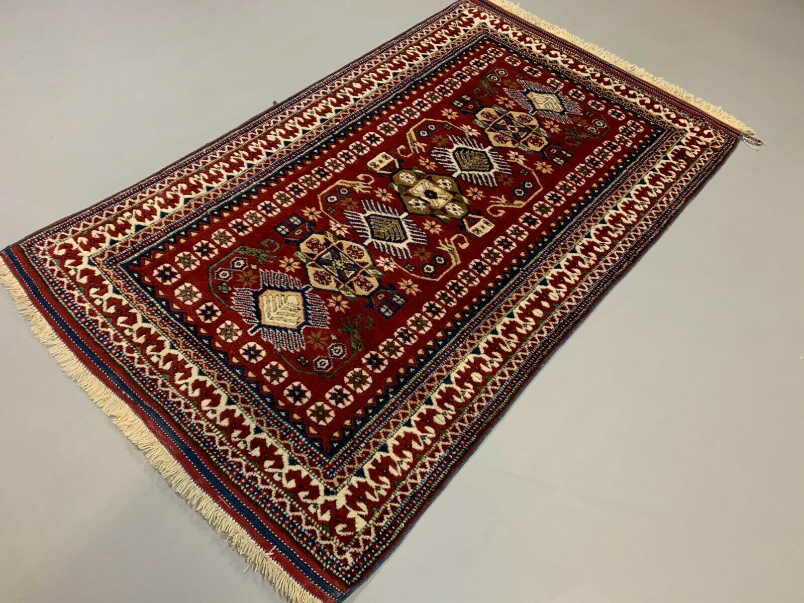Turkish bergama rug 200x120 cm