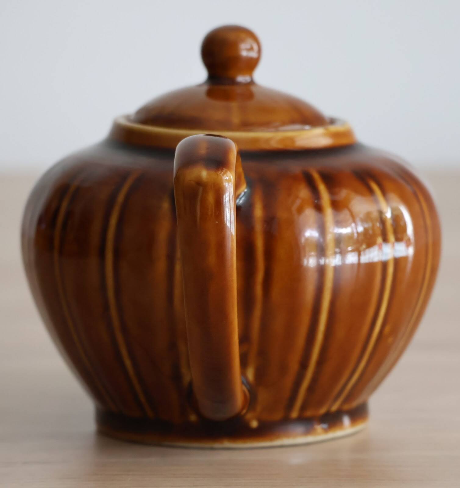Théière chinoise style citrouille à panneaux marron vintage