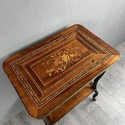 Table d’appoint, coiffeuse de style Napoléon III, XIXème siècle