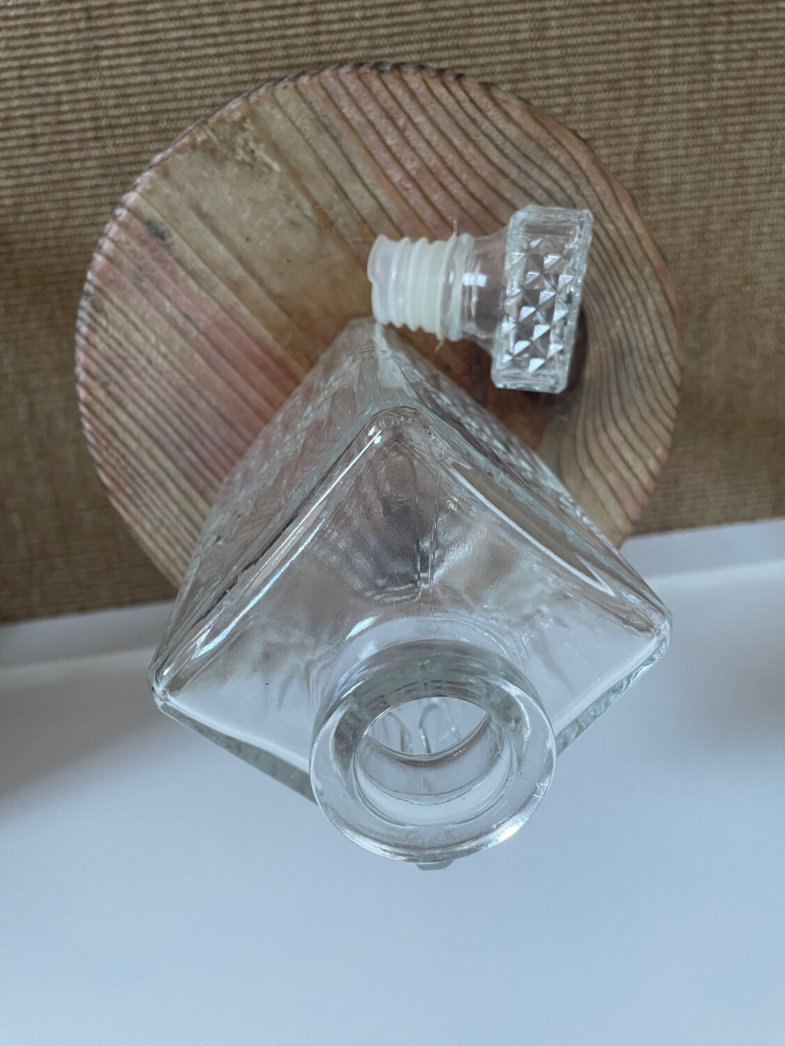 Whiskey decanter