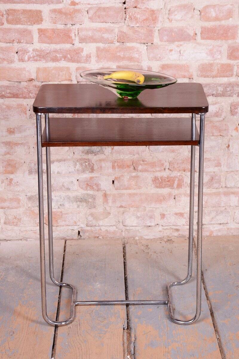 Bauhaus Czech Side Table in Walnut and Chrome from Mücke Melder, 1930s