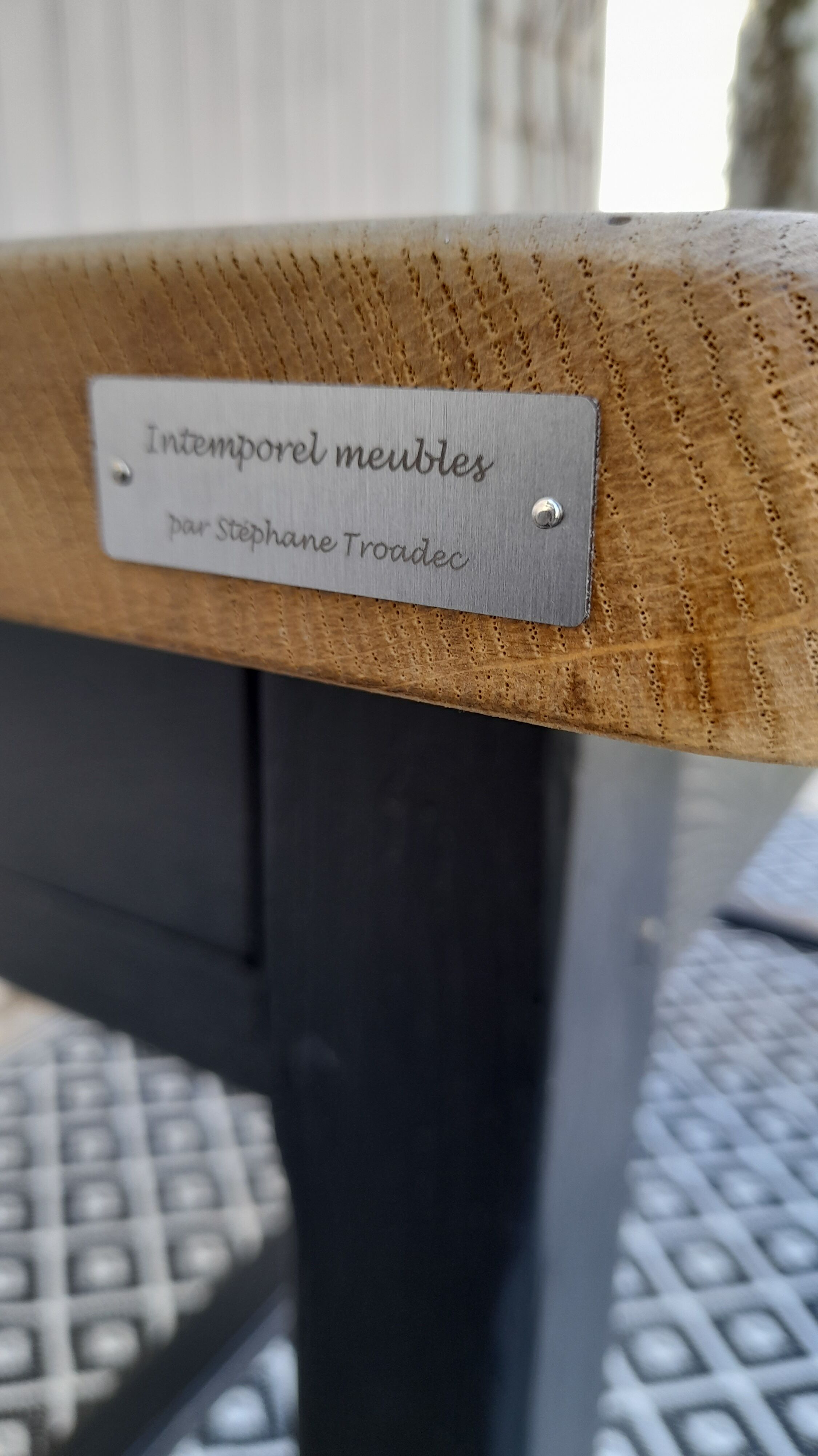 Square foot farm table