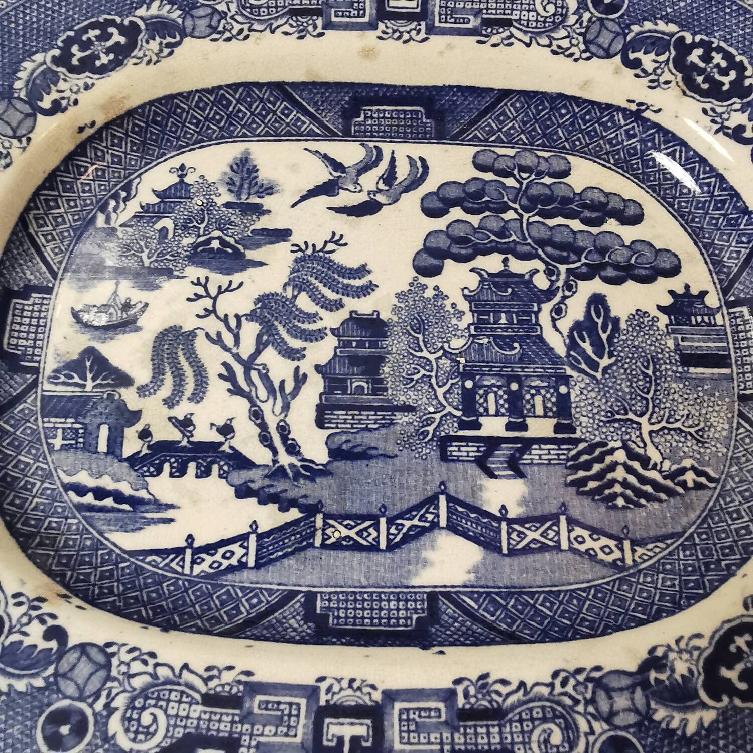 3 Crown Pottery JT Hudden Longton serving dishes guaranteed, willow pattern, willow pattern 19th century