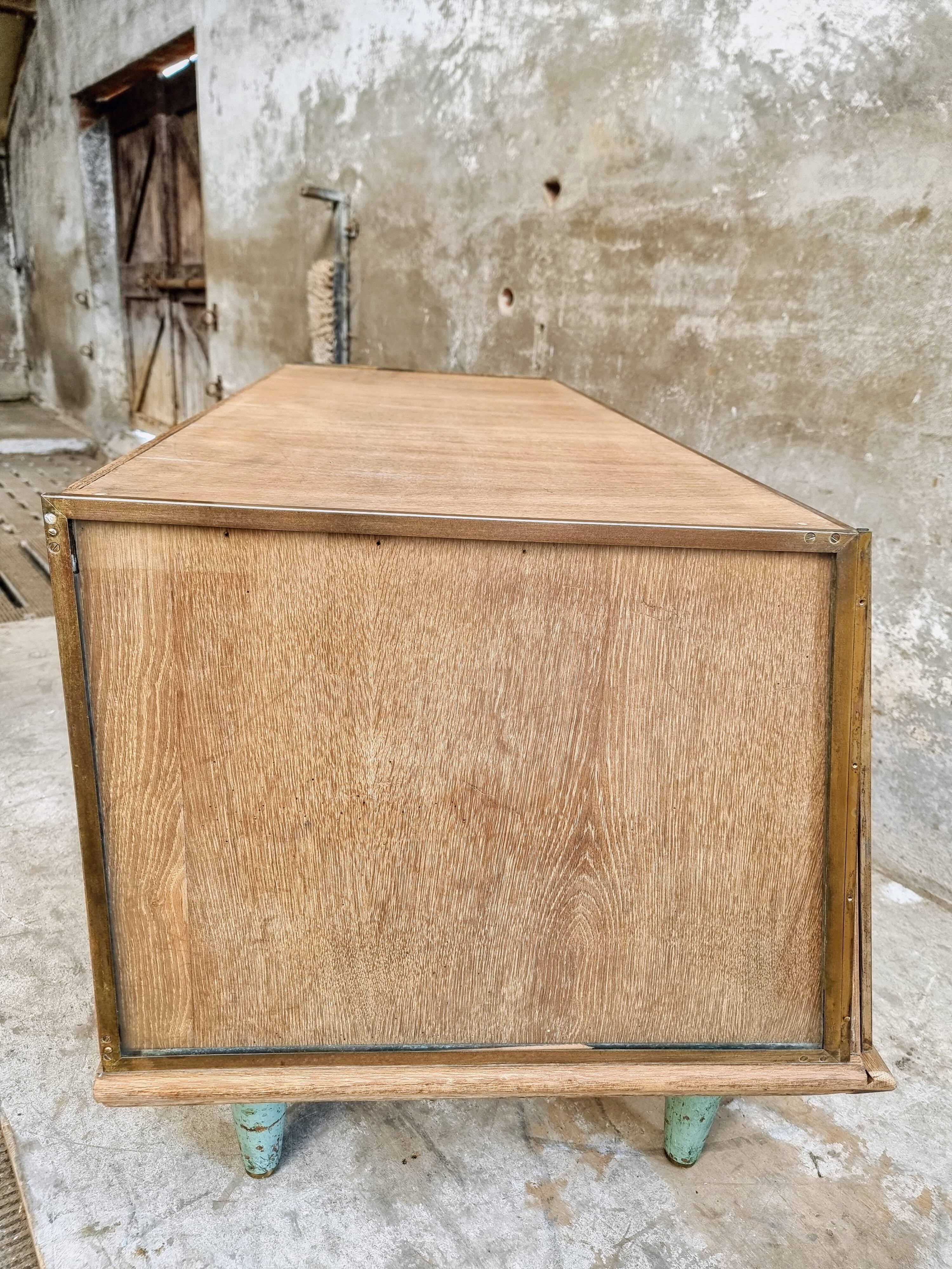 Side table in oak