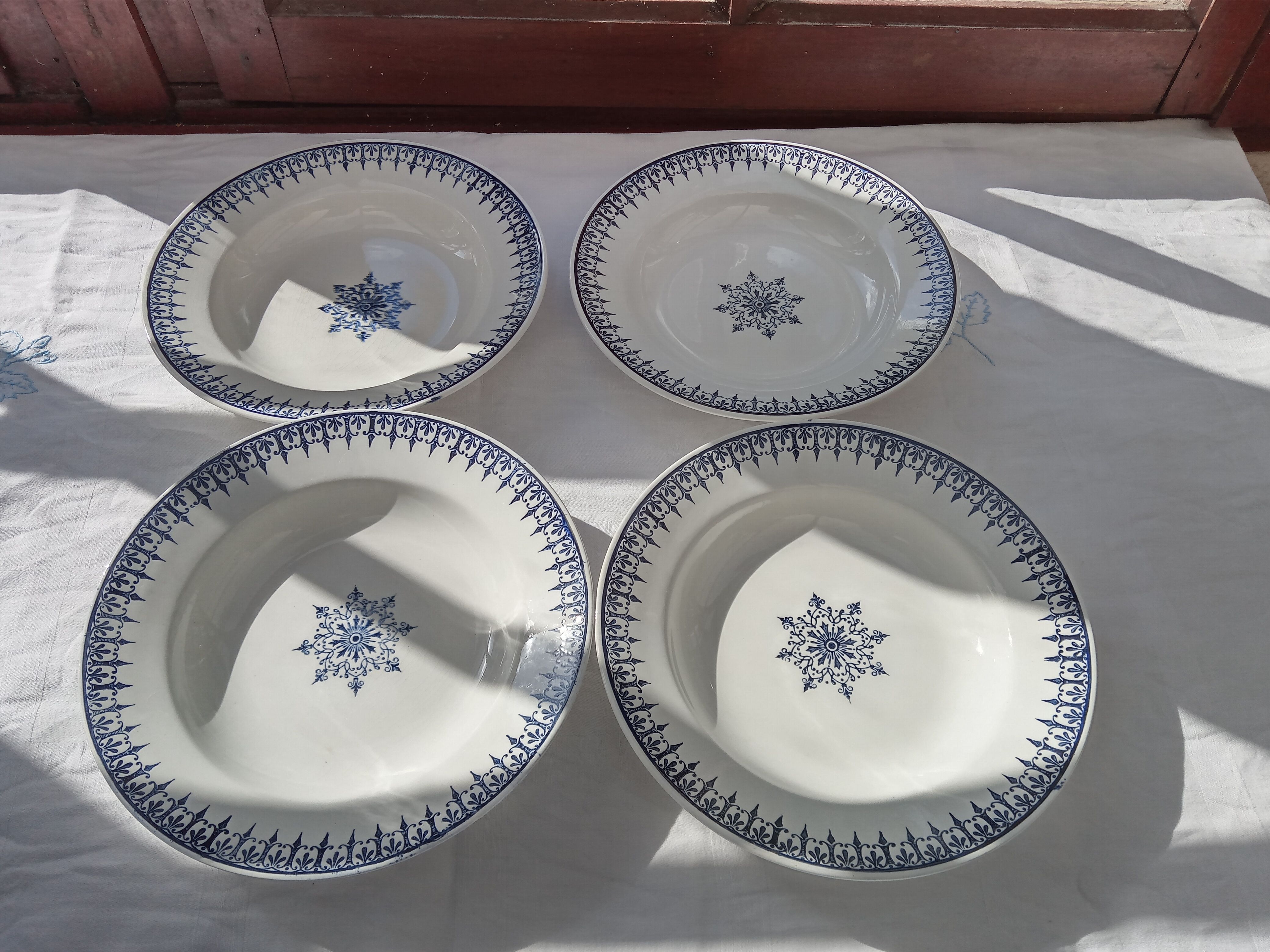 4 hollow plates Primax / St Amand