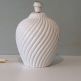 Table lamp in white ceramic, glazed and twisted