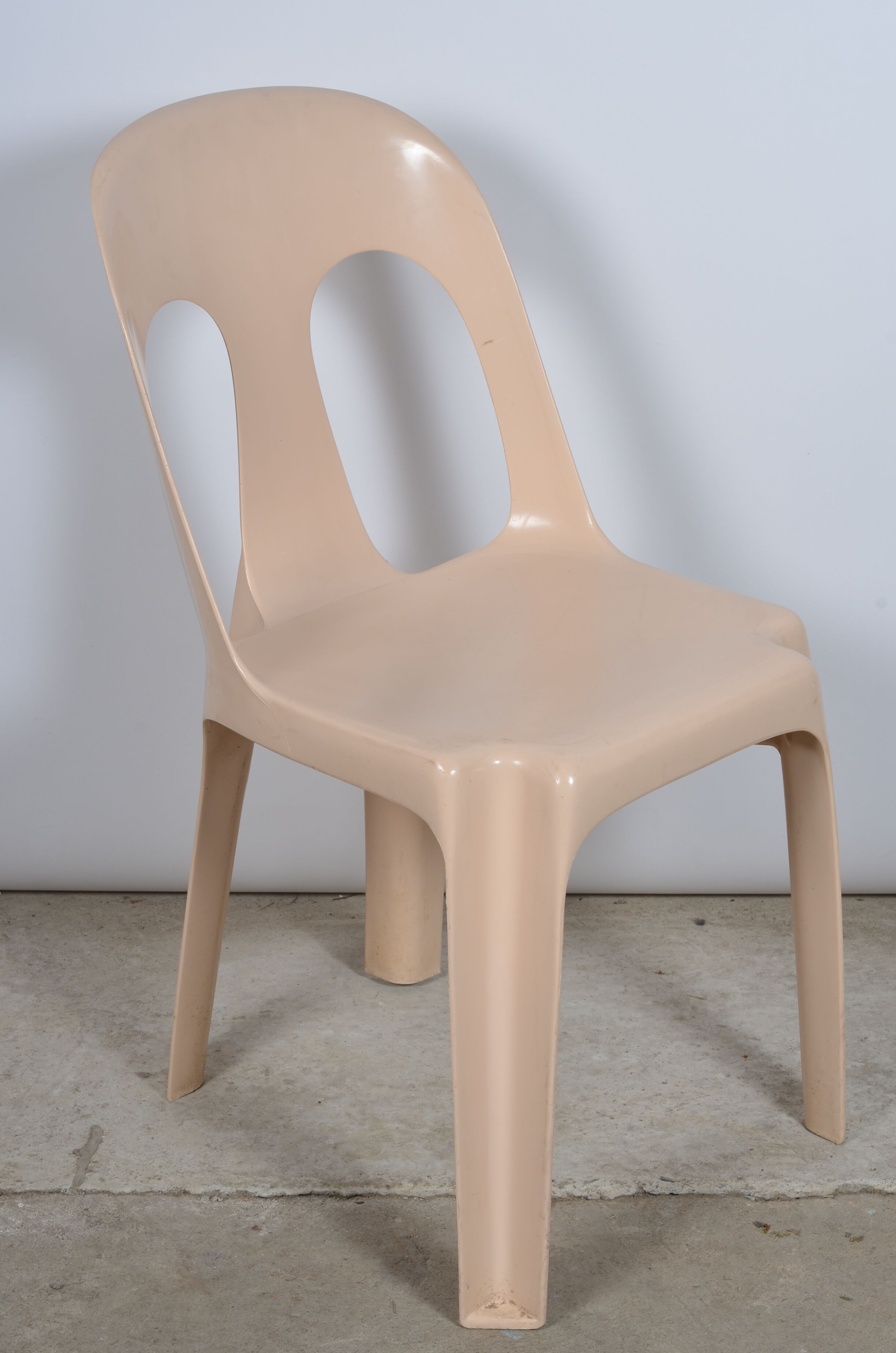 Monobloc chair Henry Massonnet