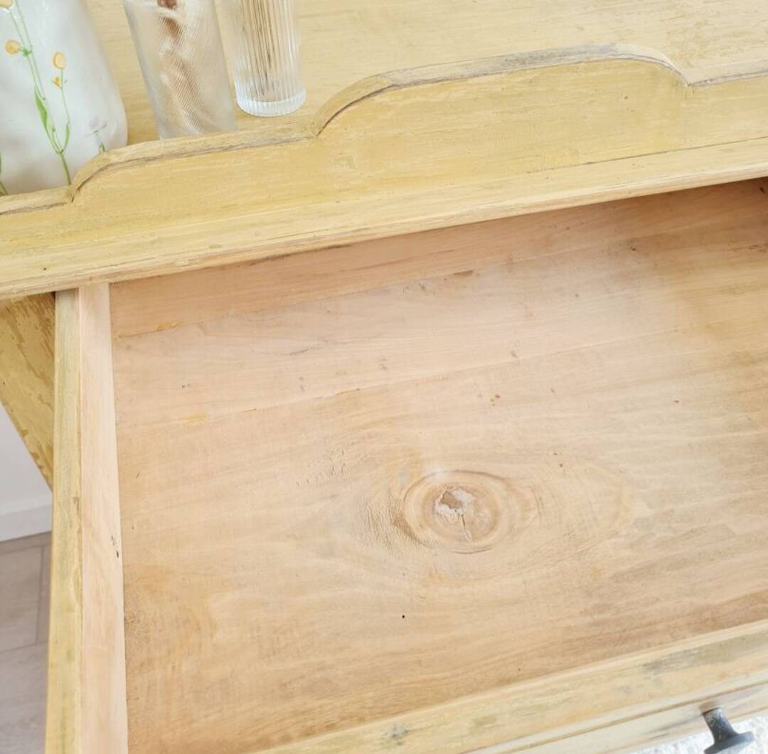 Yellow wooden Parisian sideboard