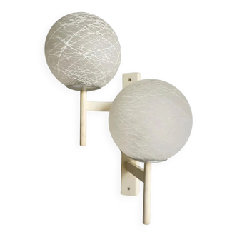 Mid-Century Modern double globe wall light in cracked opaline glass, Switzerland 1960s