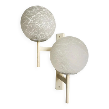 Applique murale double globe Mid-Century Modern en verre opalin craquelé, Suisse 1960s