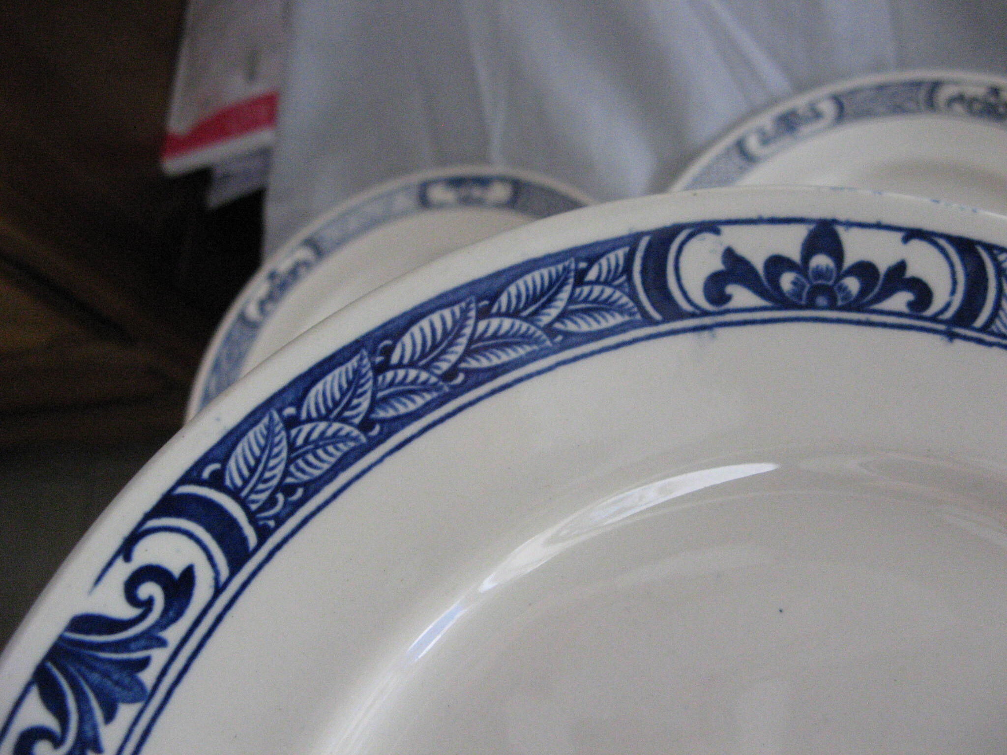 lot 6 old flat plates circa 1900 Faïence K-G Luneville Yvetot
