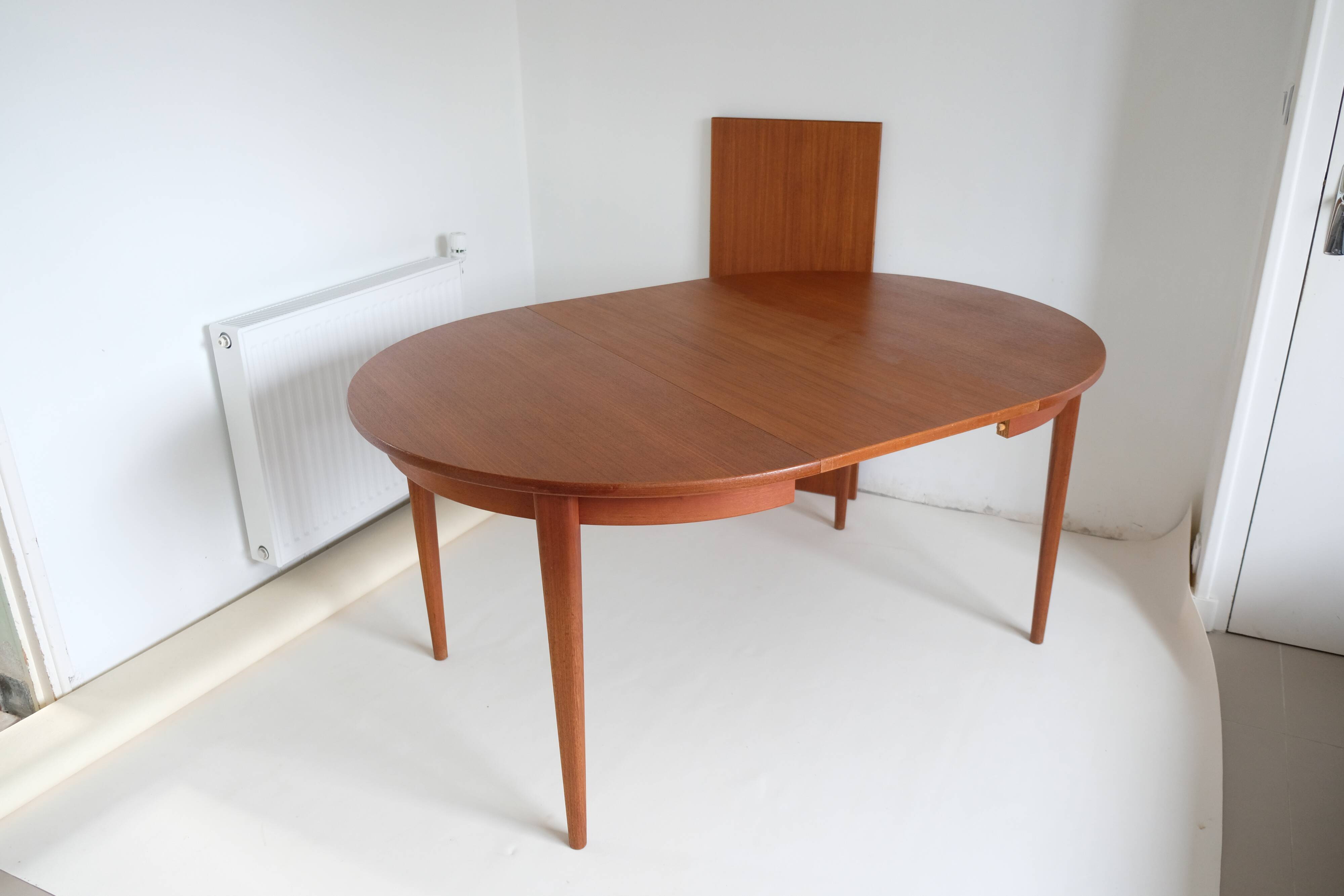 Table ronde extensible en teck