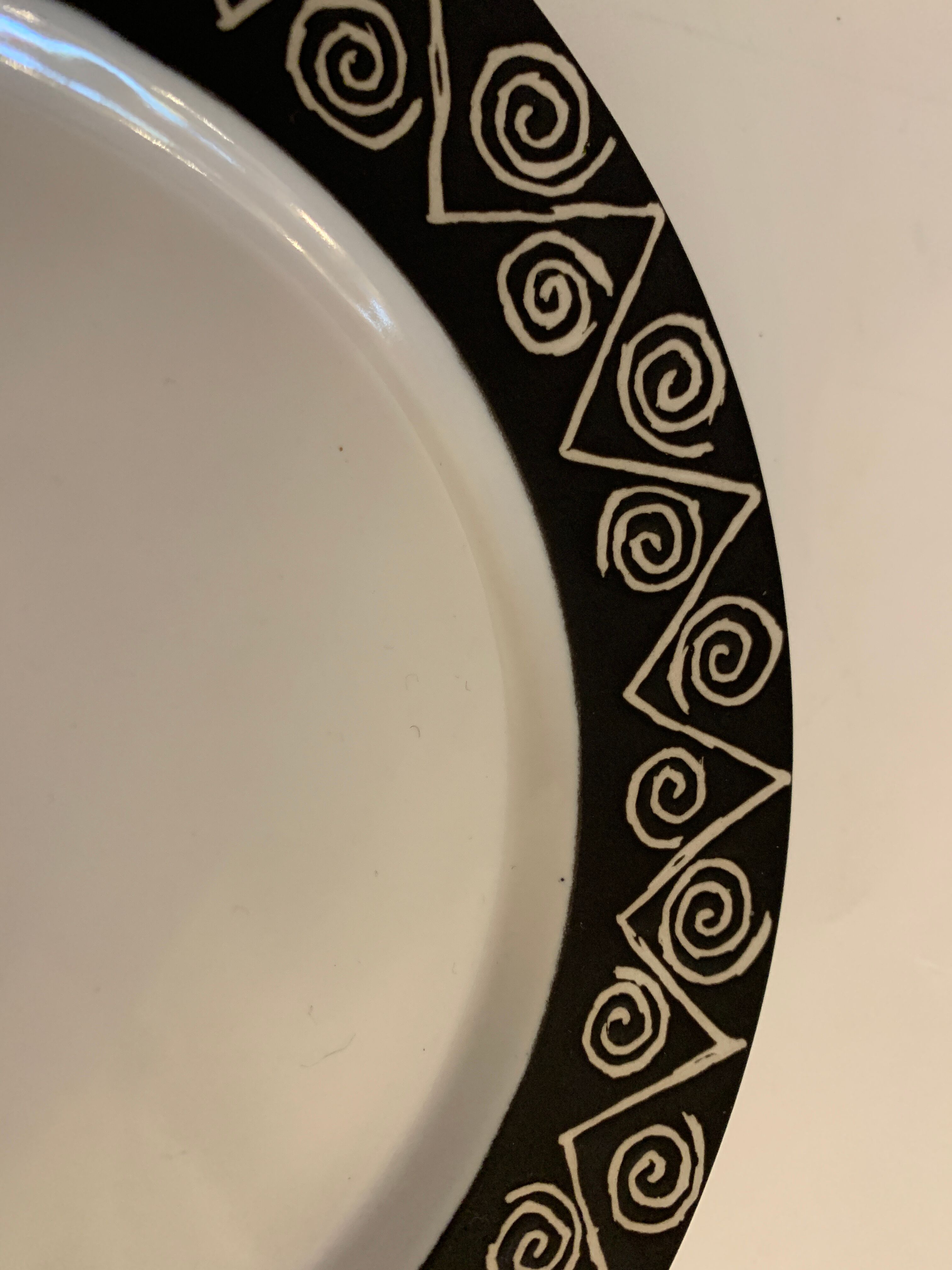 6 black and white dessert plates Scraffito, Habitat Japan, 1970