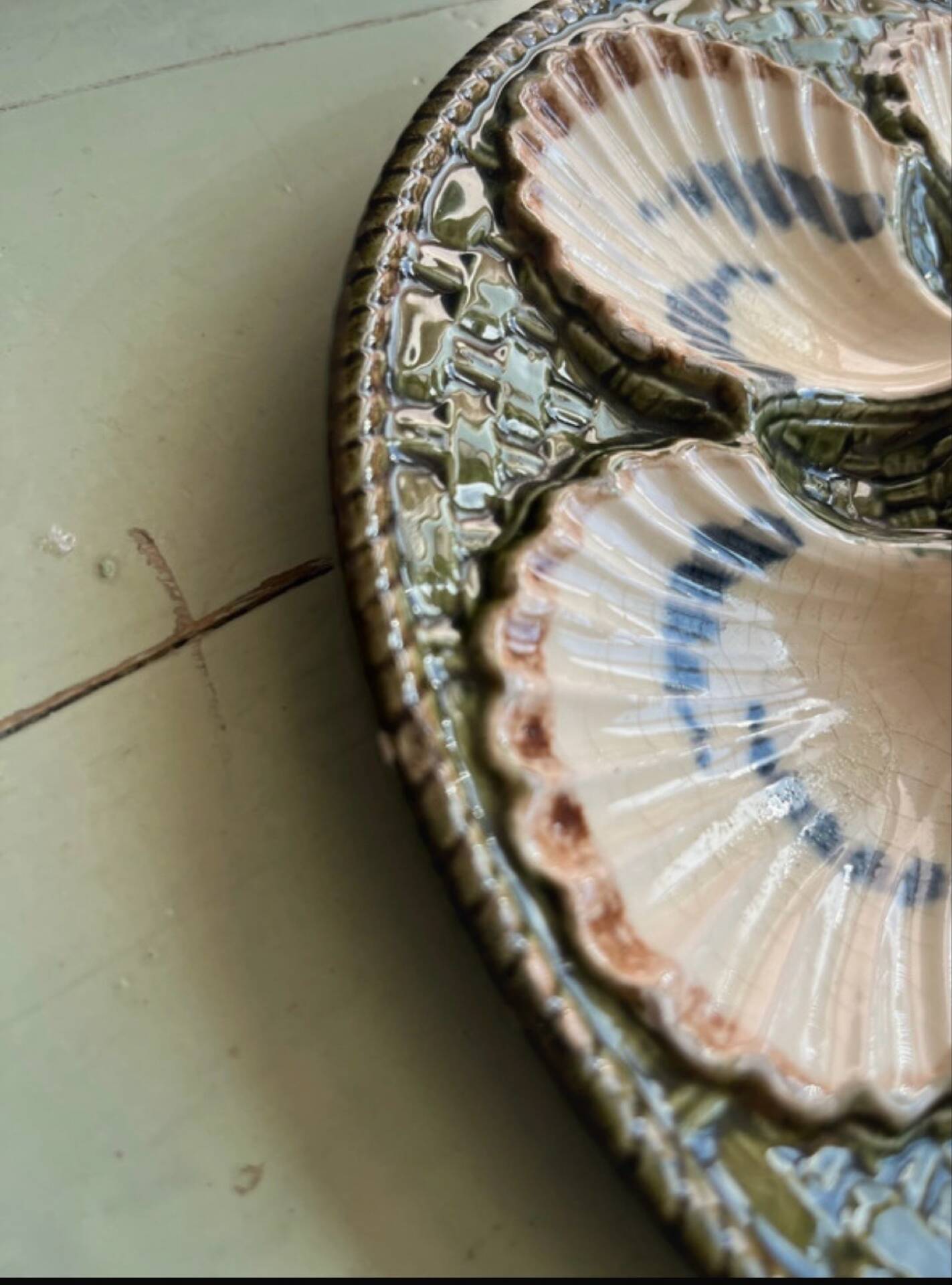 Rare green Longchamp oyster plate