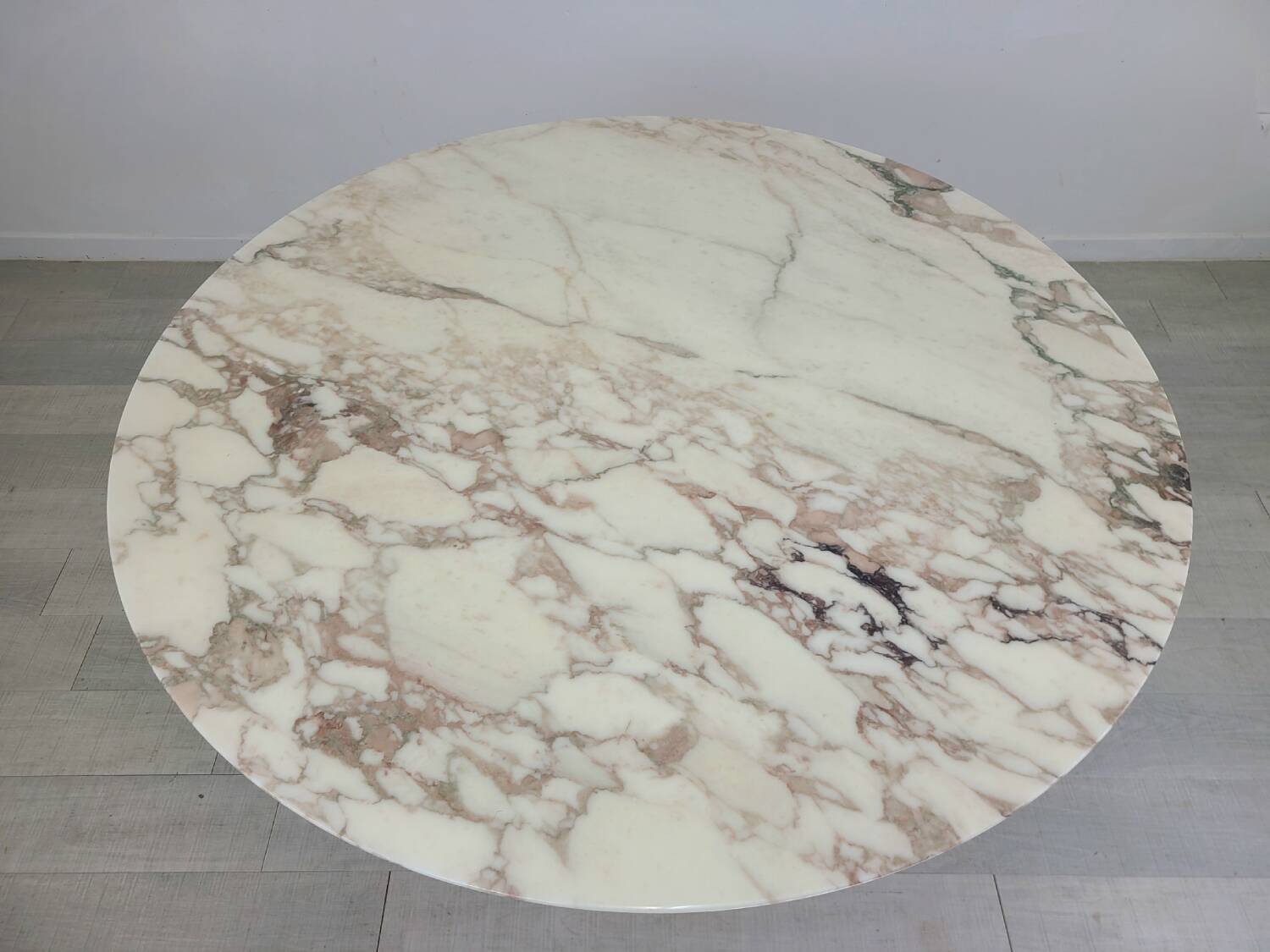 Knoll Eero Saarinen Vintage 1970s Marble Tulip Dining Table