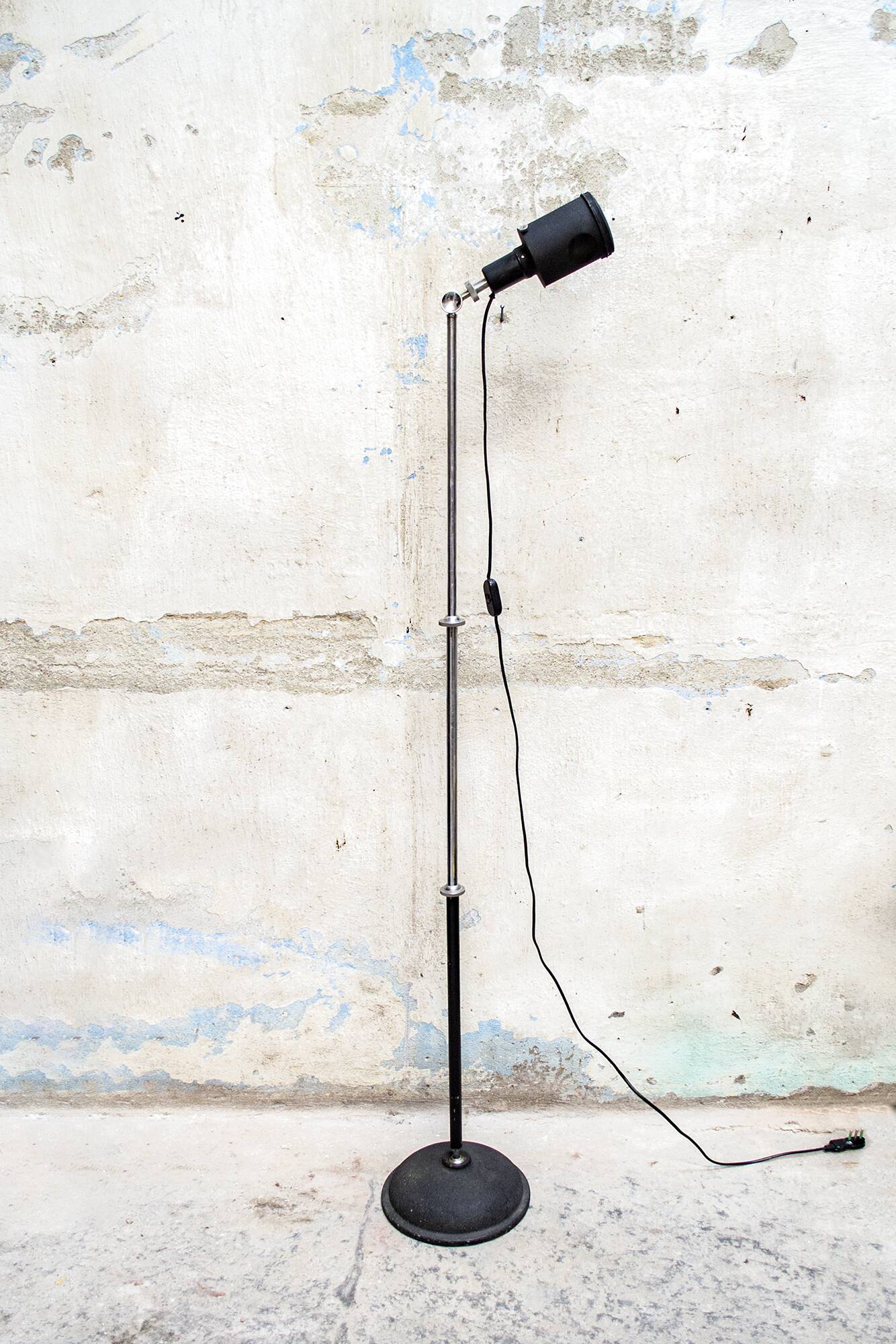 Particular telescopic lamp in industrial style Italy 50s