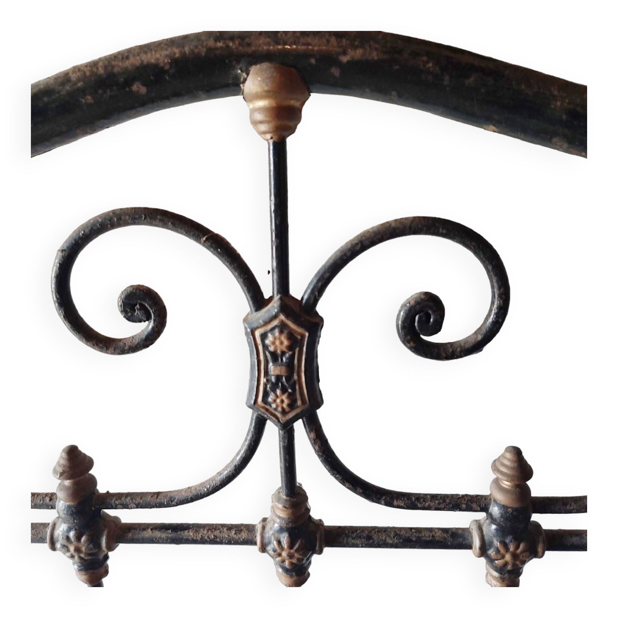 Wrought iron bed