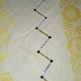 Tablecloth and 8 antique towels in linen lace hand