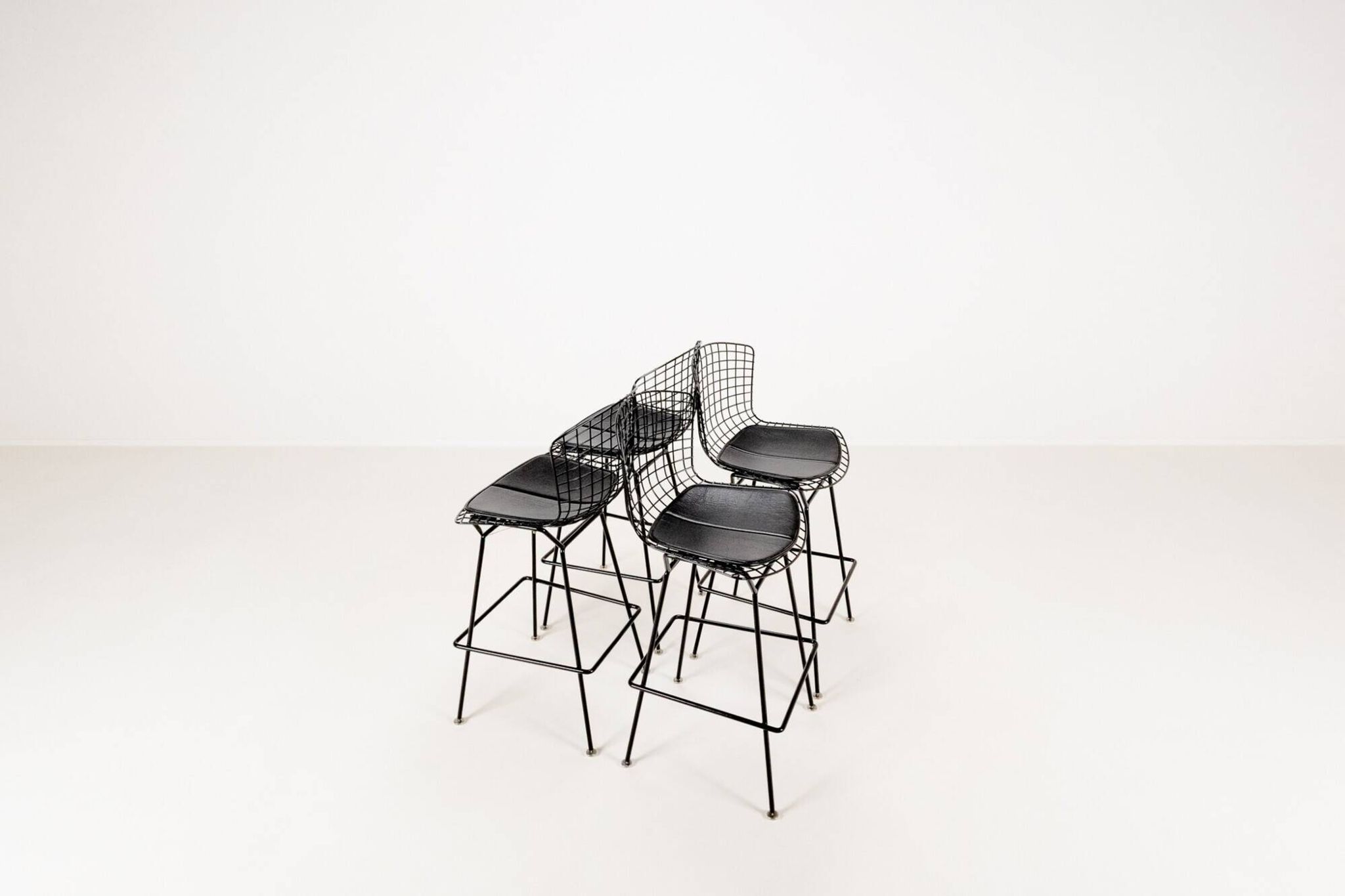 Set of 4 barstools by Harry Bertoia for Knoll, 1980