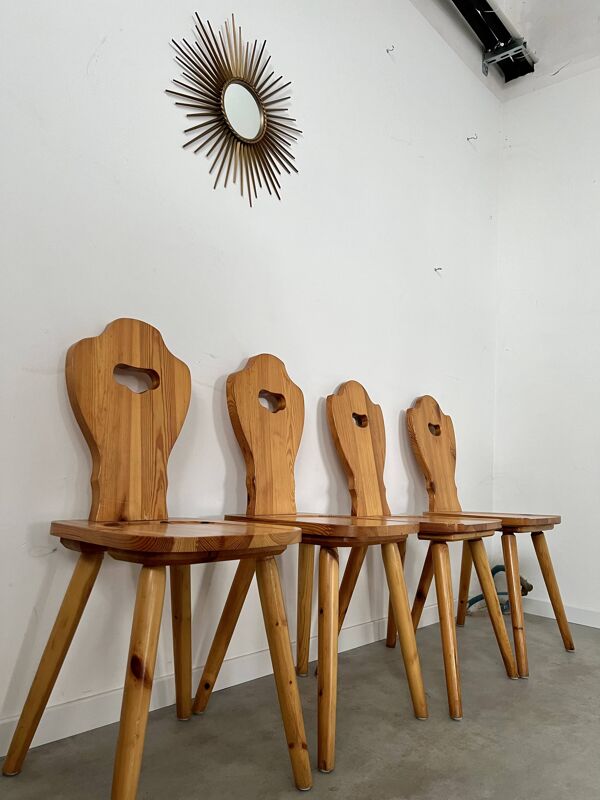 Lot 4 anciennes chaises de ferme en pin années 60 vintage