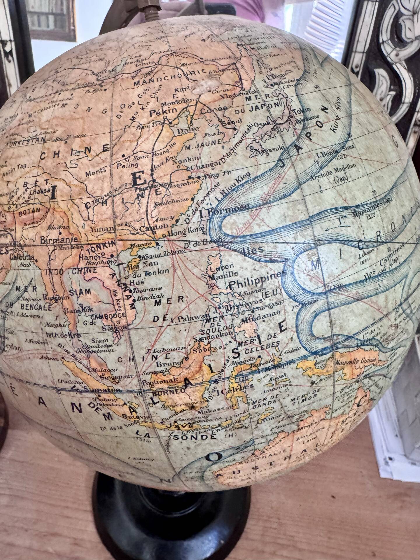 Antique Globe Forest 1920