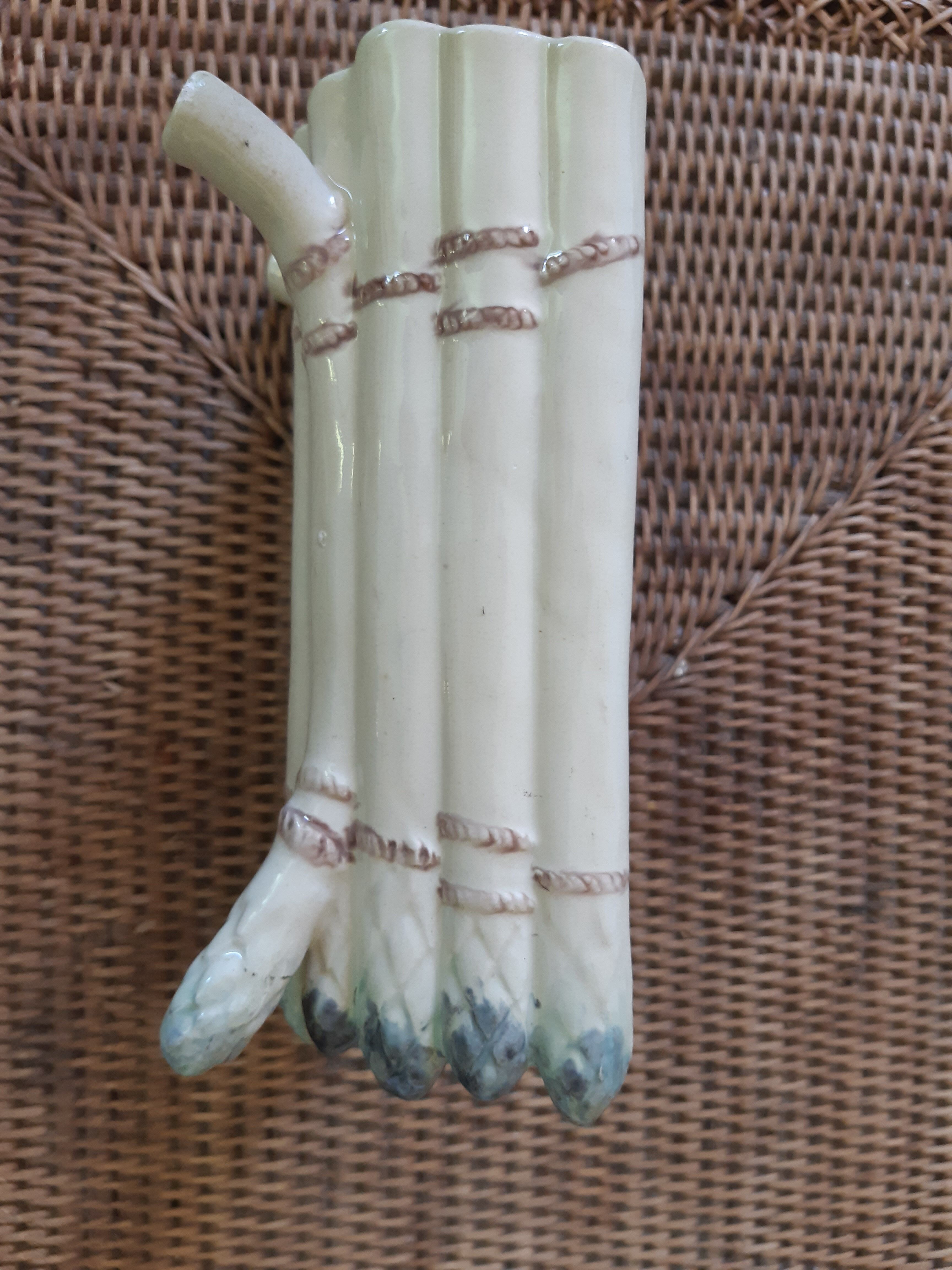 Bubble asparagus parlor