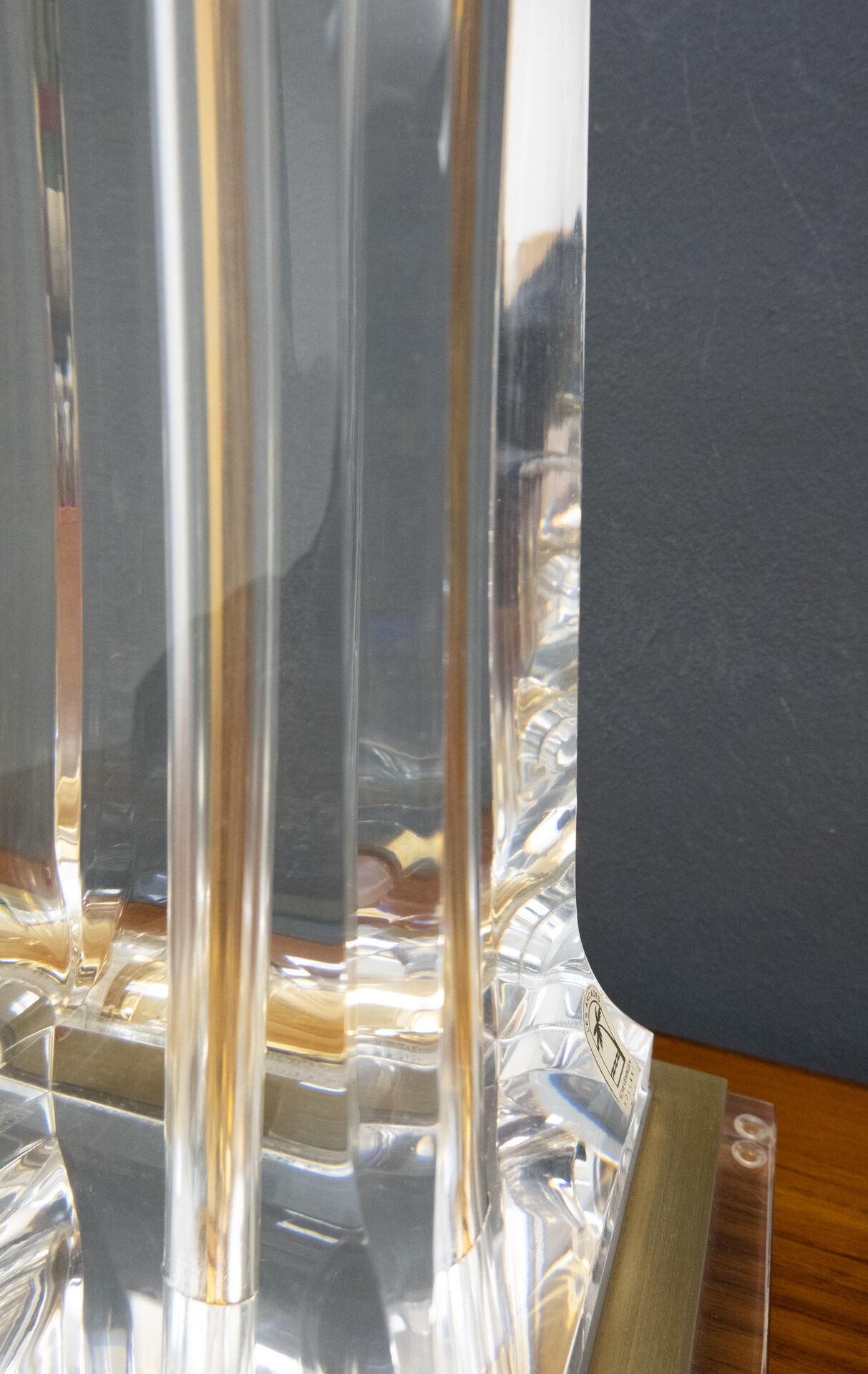 Les arcades lucite gold-plated brass table lamp