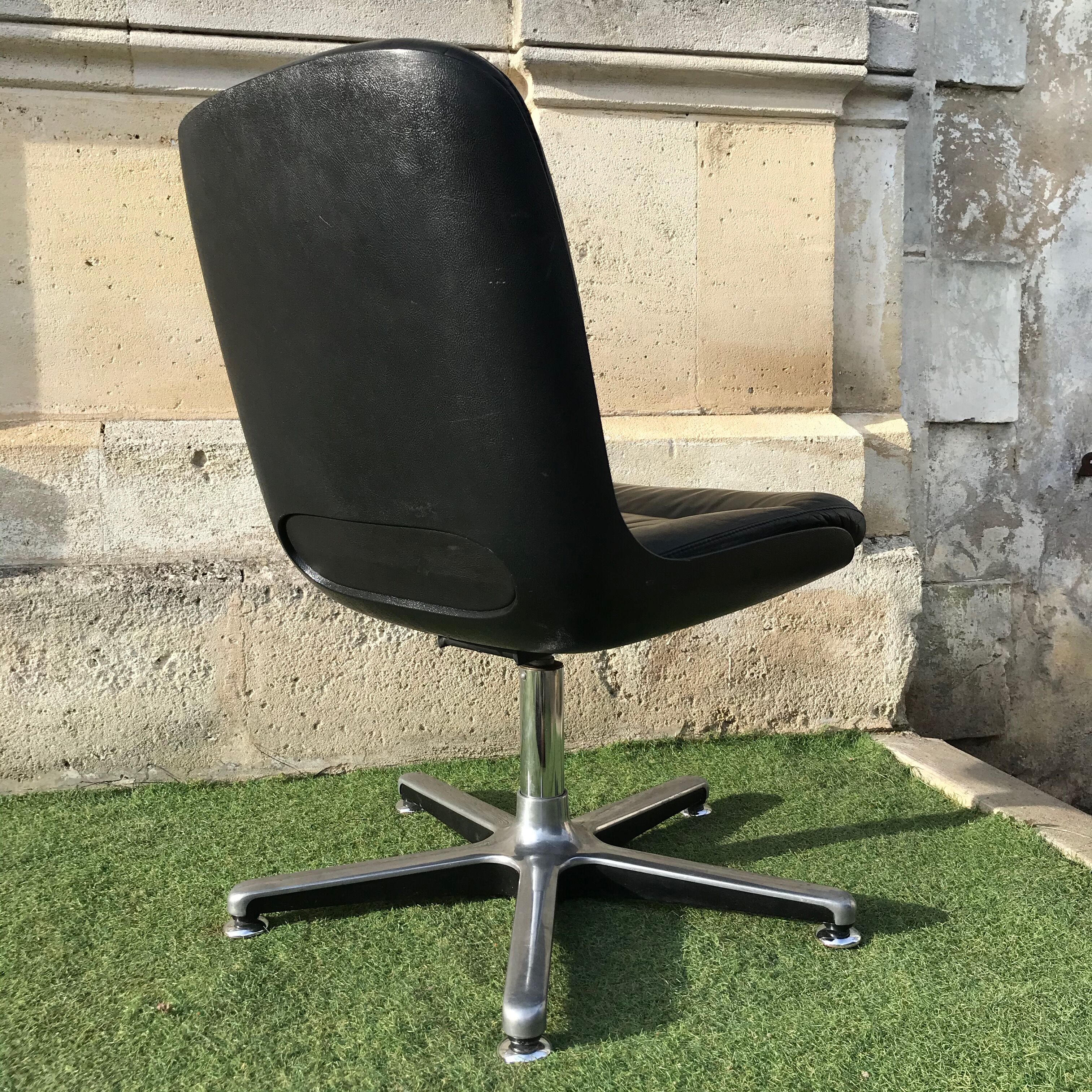 Chrom craft Furniture chair from the 70s