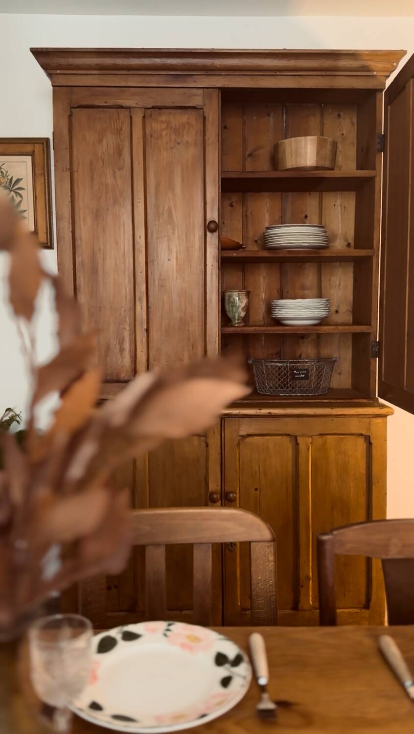 Parisian sideboard in solid wood
