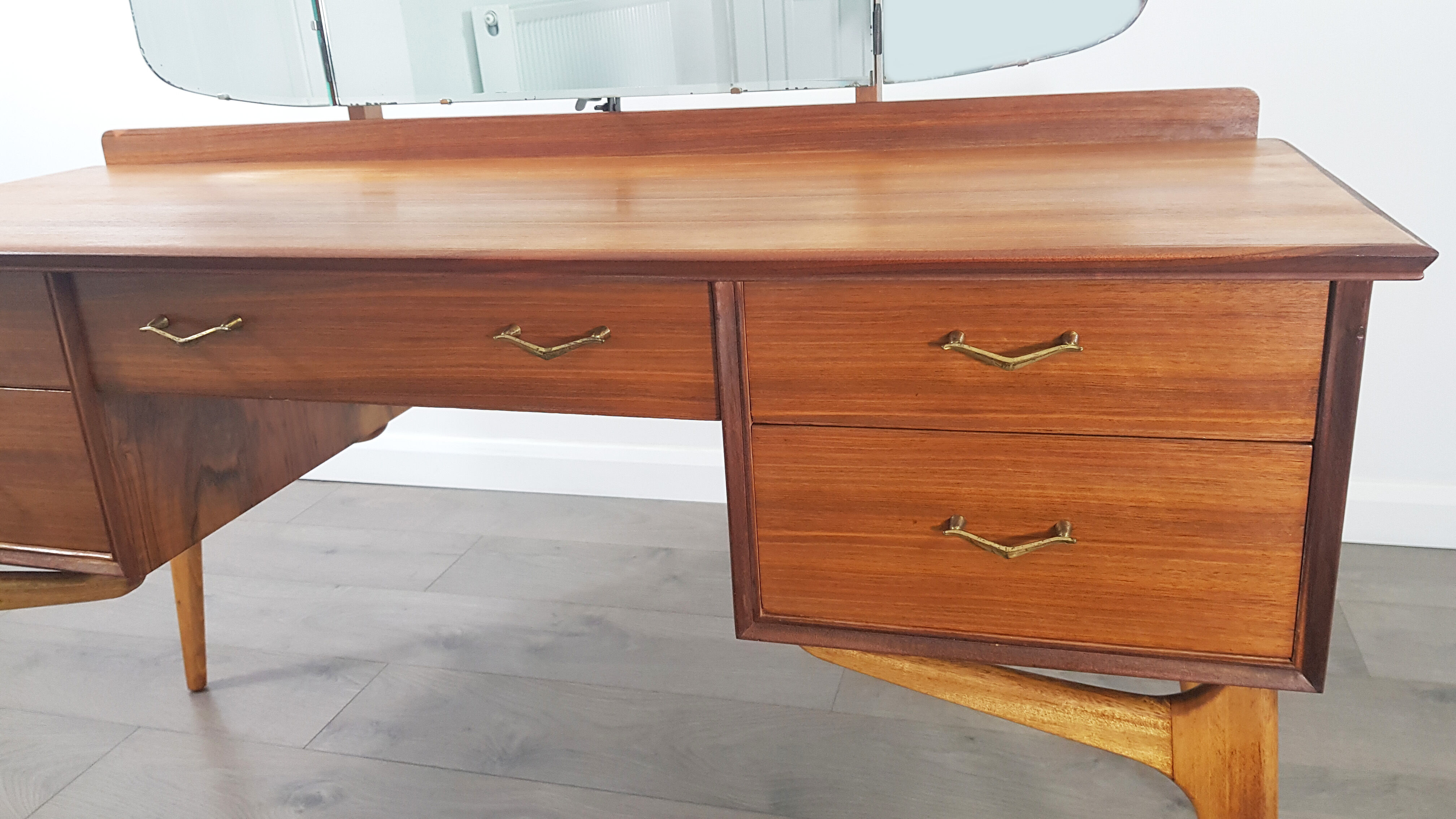 Coiffeuse par Alfred Cox pour AC furniture, années 1950