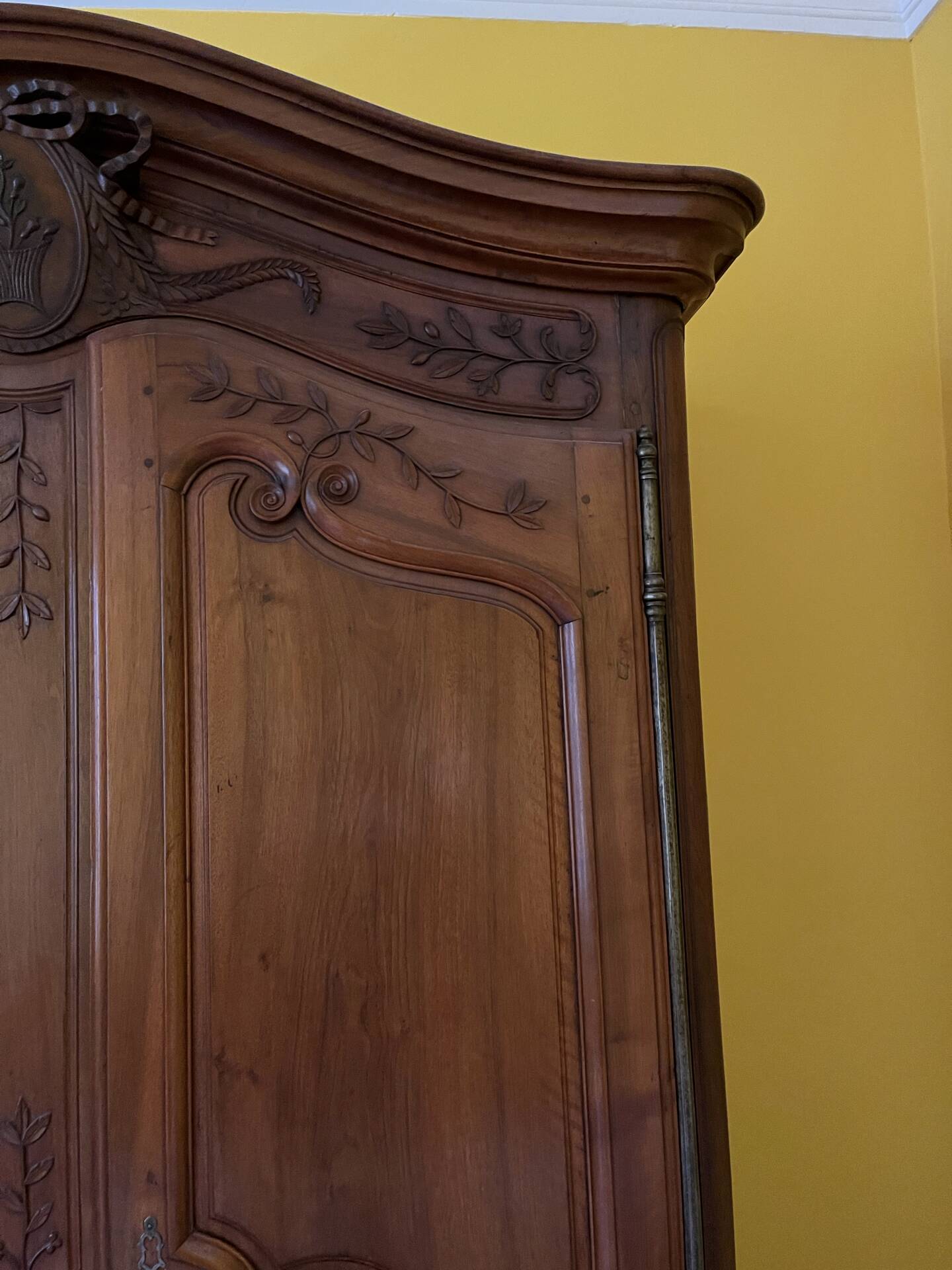 Wedding wardrobe, Provençal in solid walnut