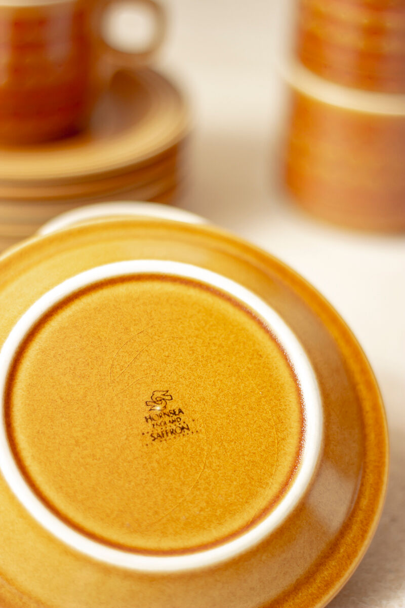 6 cups with sub-cups - vintage pattern - Hornsea England model Saffron