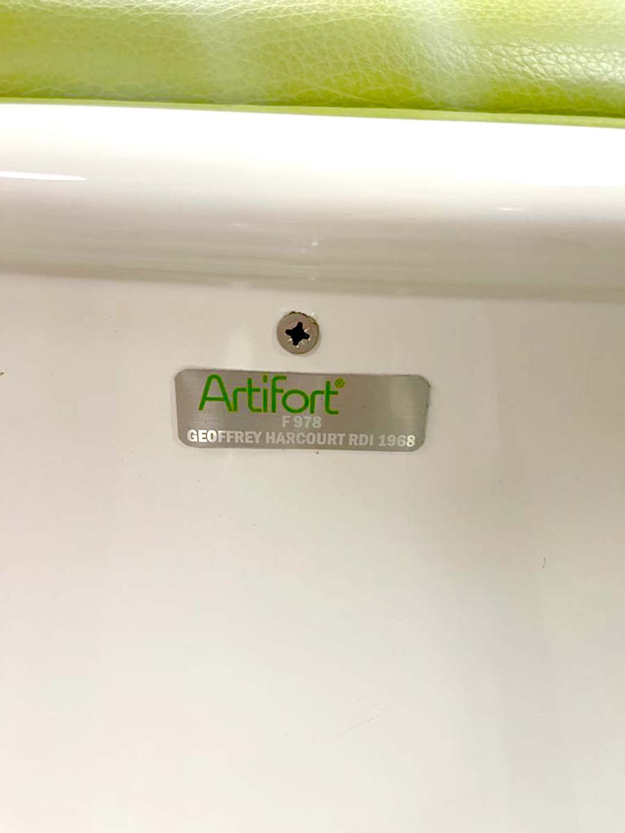 Vintage Dutch design swivel chair Artifort F978 'Green spirit'