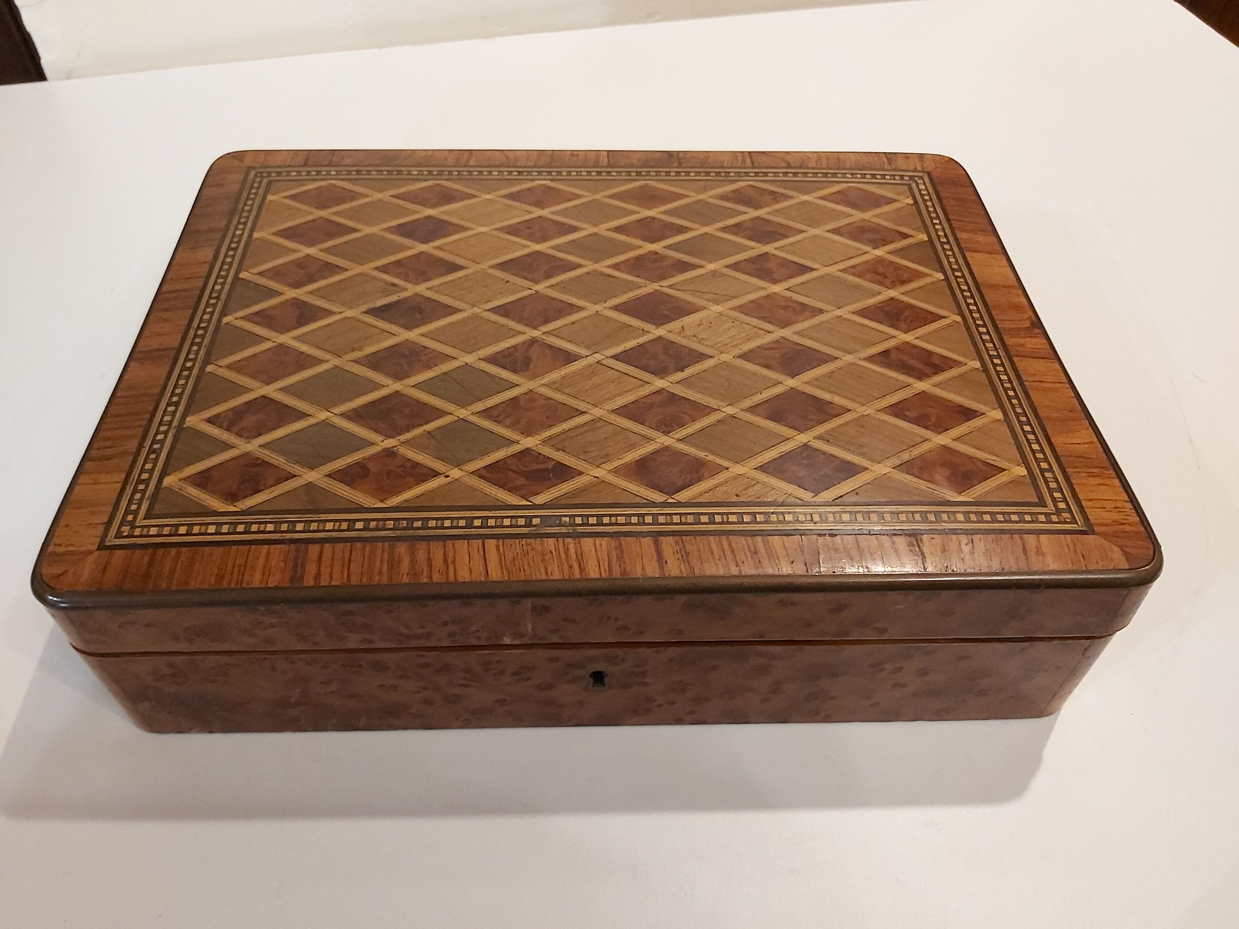Coffret en marqueterie XIX ème