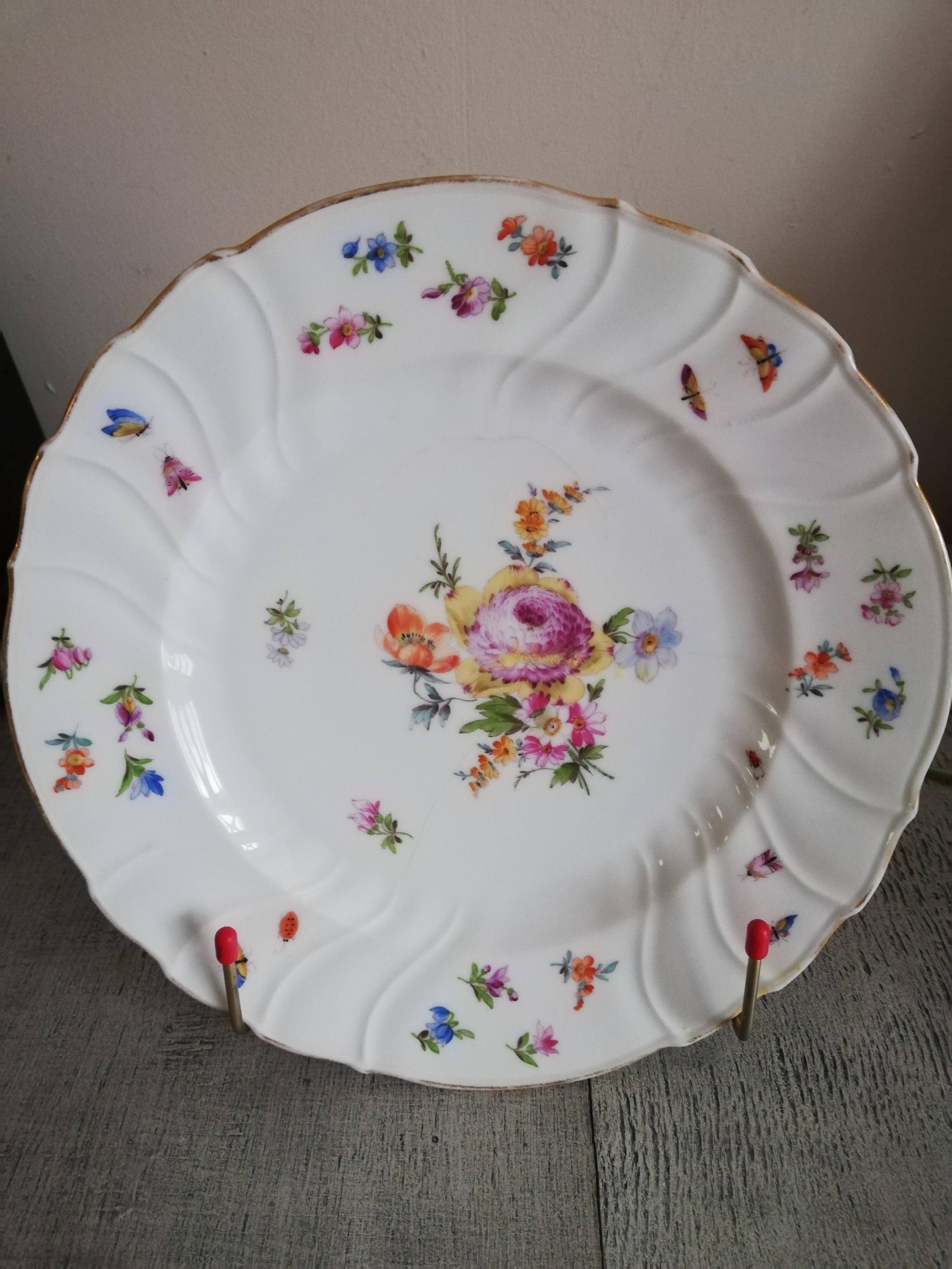 Art deco plates